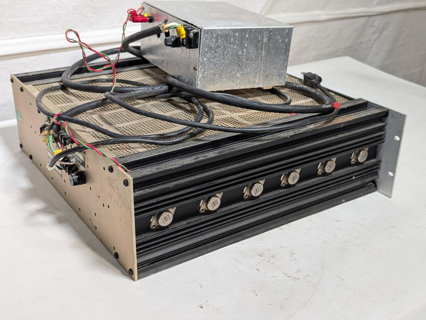 Acopian R4286 Rack Mount Regulated DC Power Supply Unit, Possibly Custom