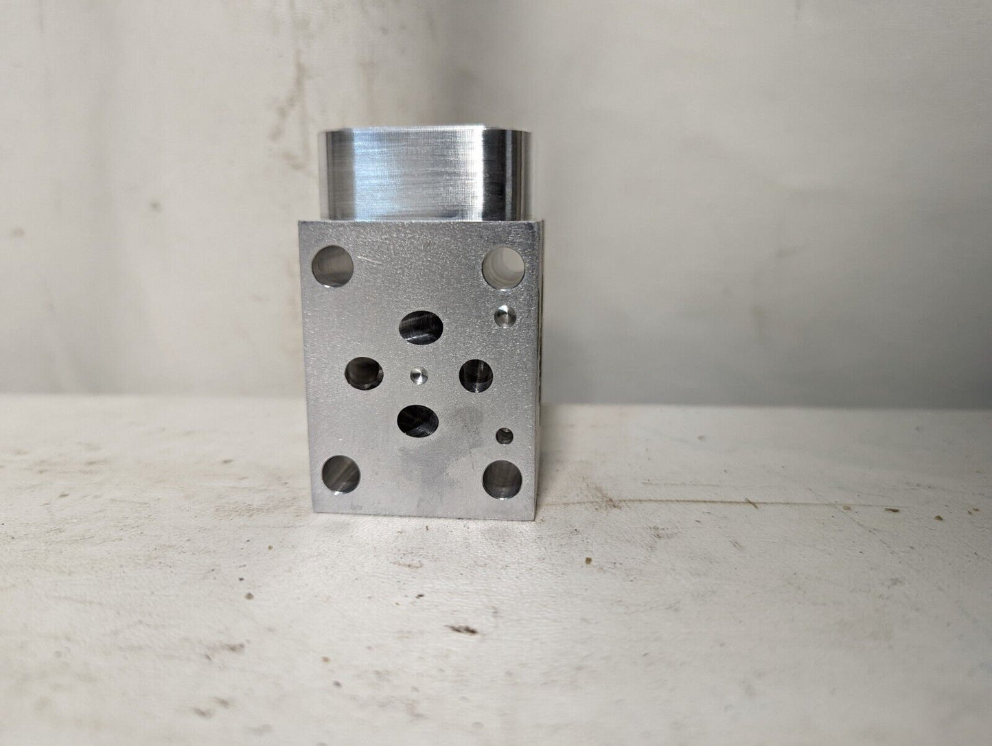 Sun Hydraulics EBP 1BV0-AC manifold, torque 30-35 lbf ft/45-50Nm