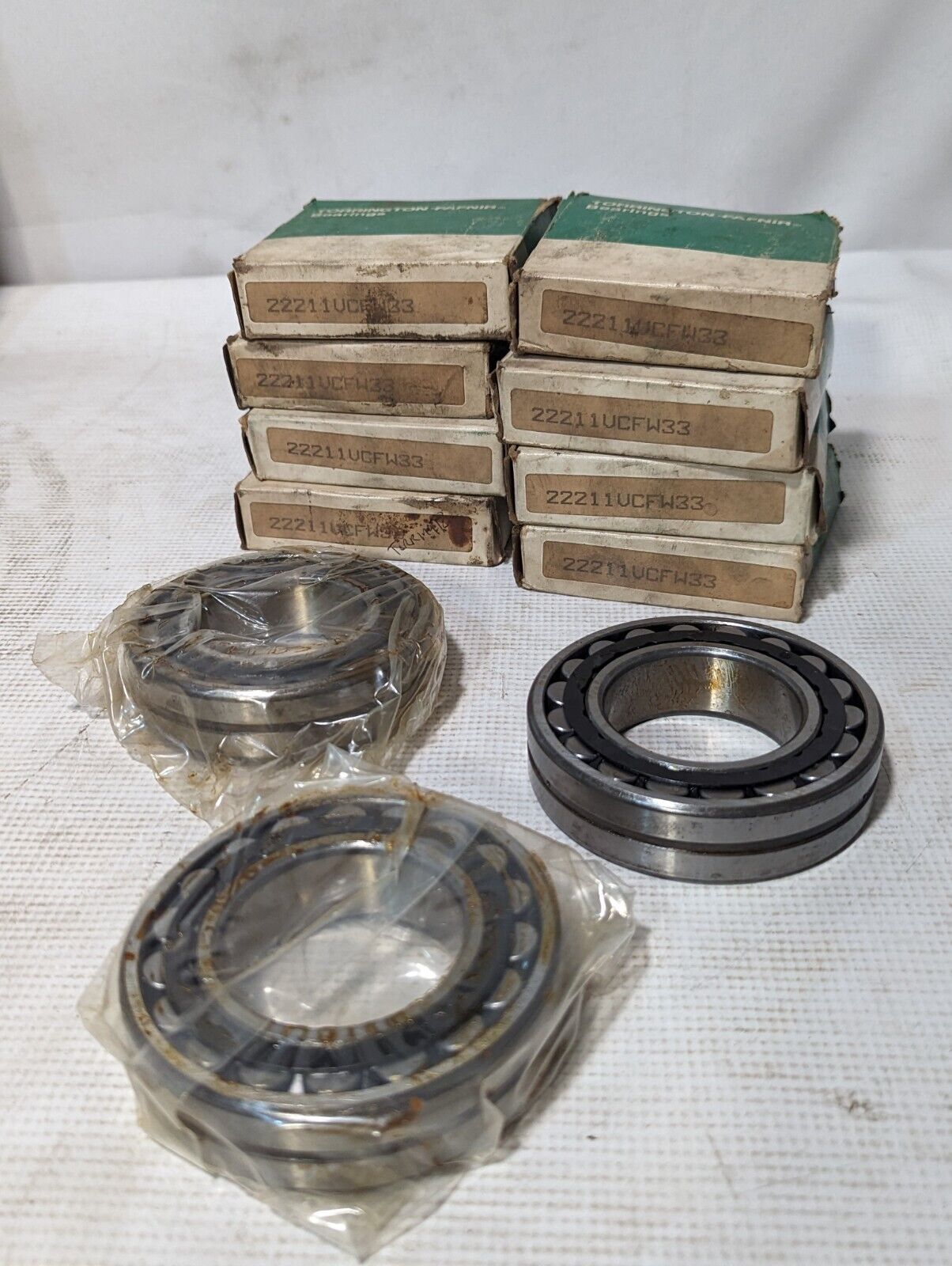 Torrington/Fafnir Bearing 2221 UCFW33 - Free Shipping