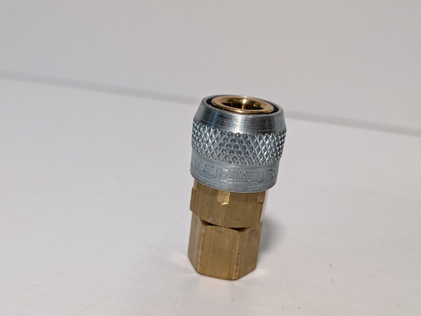 (24) ARO 210-3003 Air Hose Fittings 1/4" NPT Automatic Coupler Quick Connect
