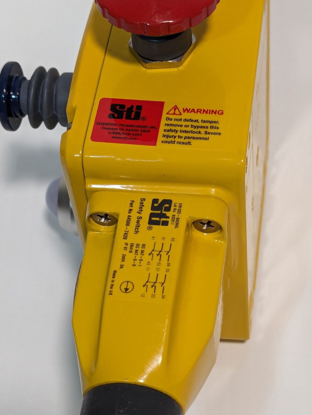 STI  ER1032-042NEL Heavy Duty 161K915H01 Pull-Cord Safety - Free Shipping