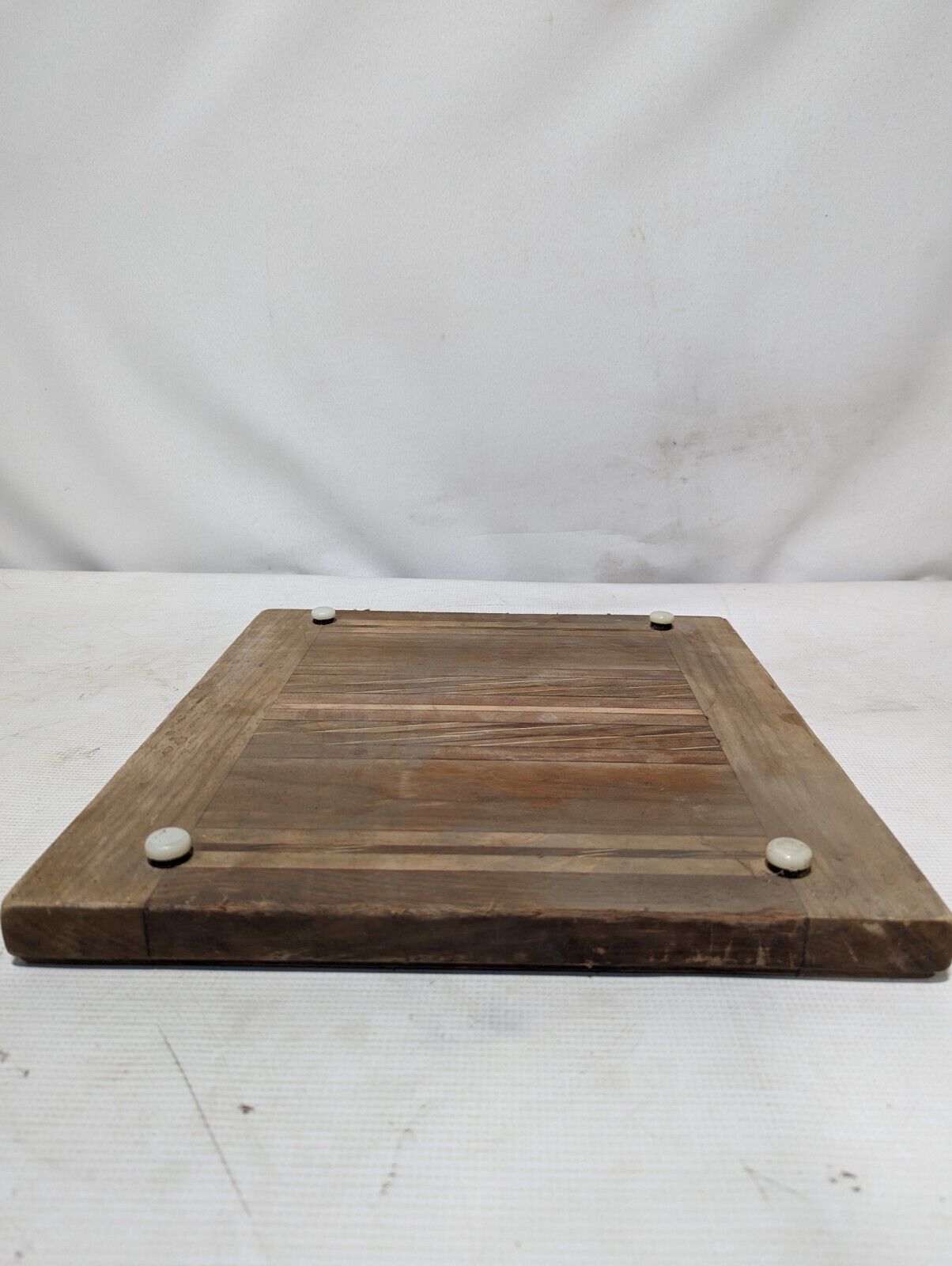 Beautiful vintage cutting board, 15.5 x 14 x 1.5 inches