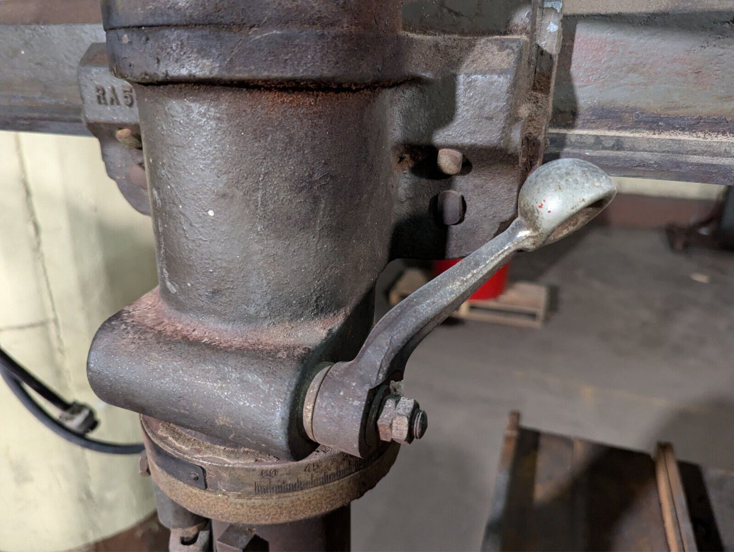 Walker-Turner Radial Arm Saw RA551 Centro Pivot Vintage Manufacturing Equipment