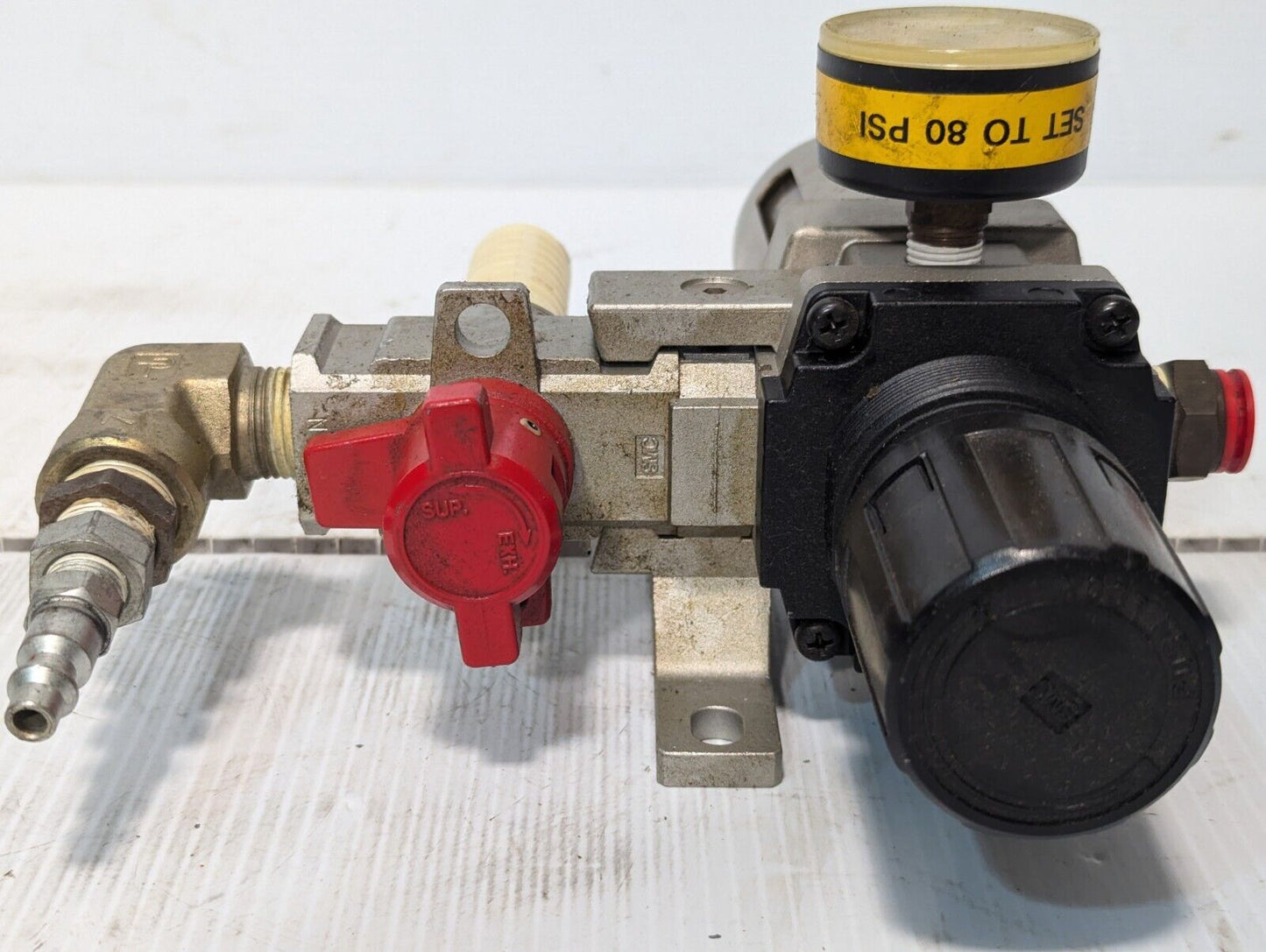 SMC Pneumatic- Regulator Assembly with NAW4000-N04 Regulator - Free Shipping