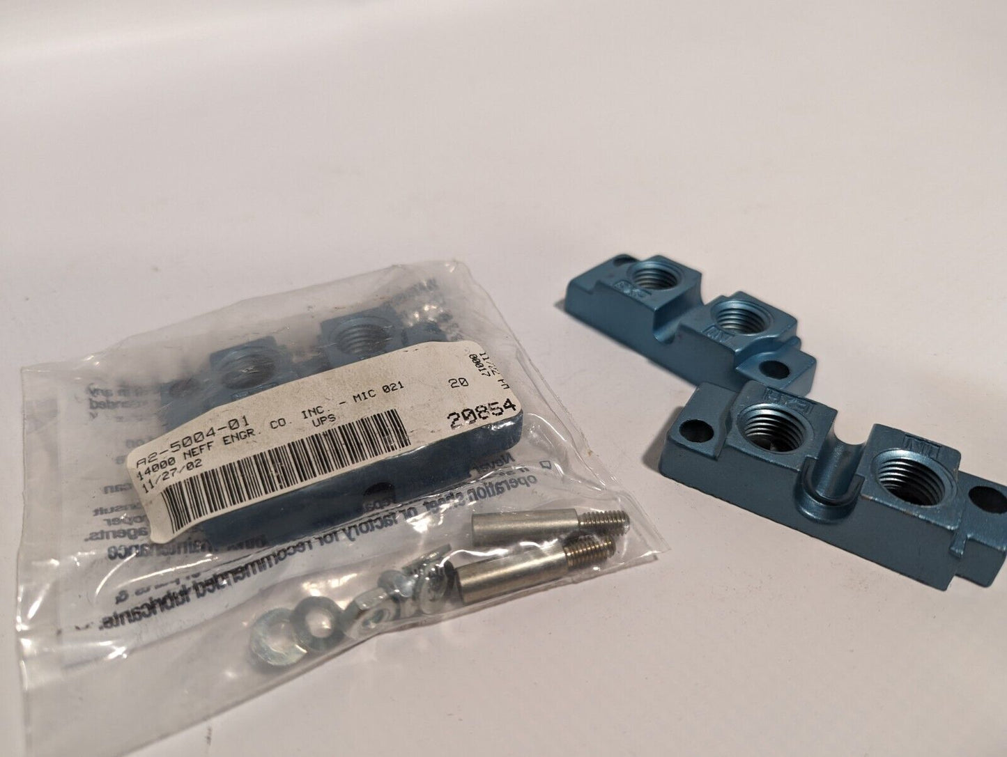 Lot of 2 MAC Valves A2-5004-01 Manifold Pneumatics As Pictured