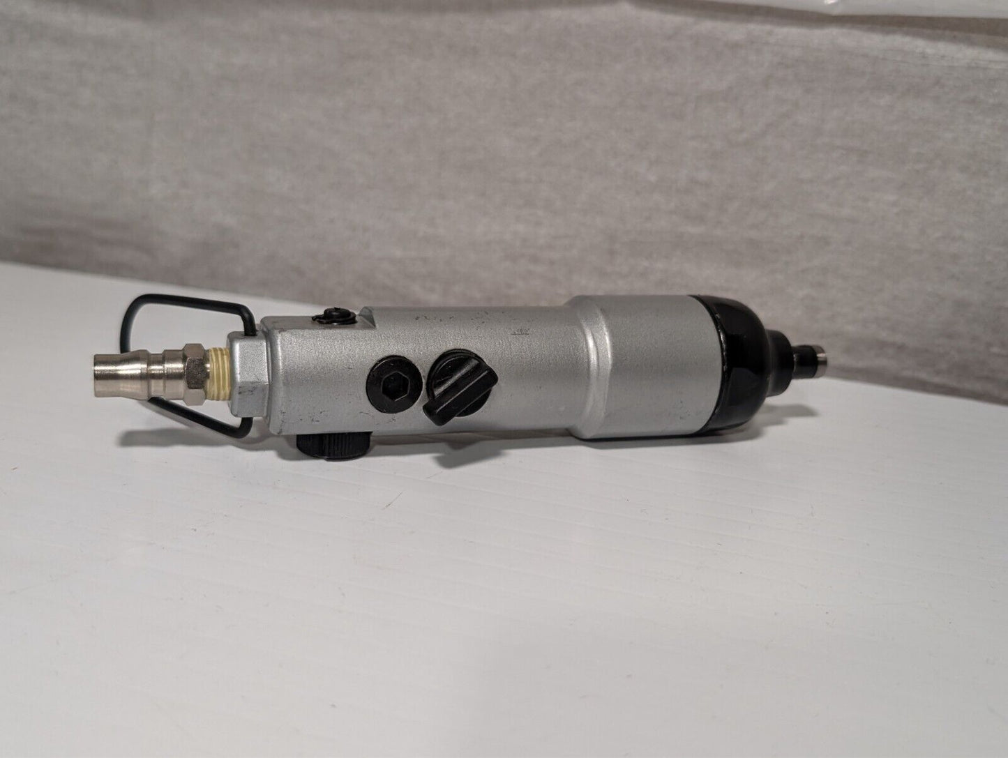 4-5M/M Pneumatic Screwdriver (Chinese Brand, Used From Working Environment)