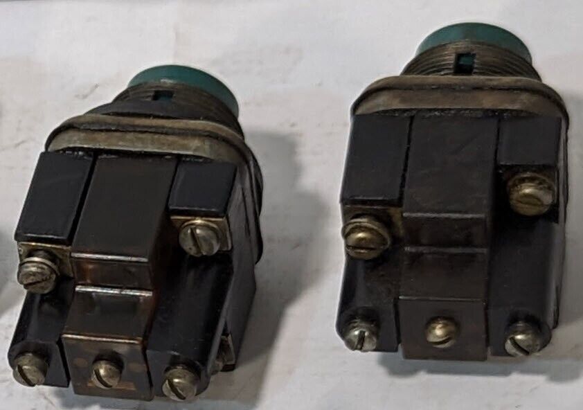 Lot of 2 Allen Bradley 800T-A1 Push Button, Series N, Flush Head -Free Shipping