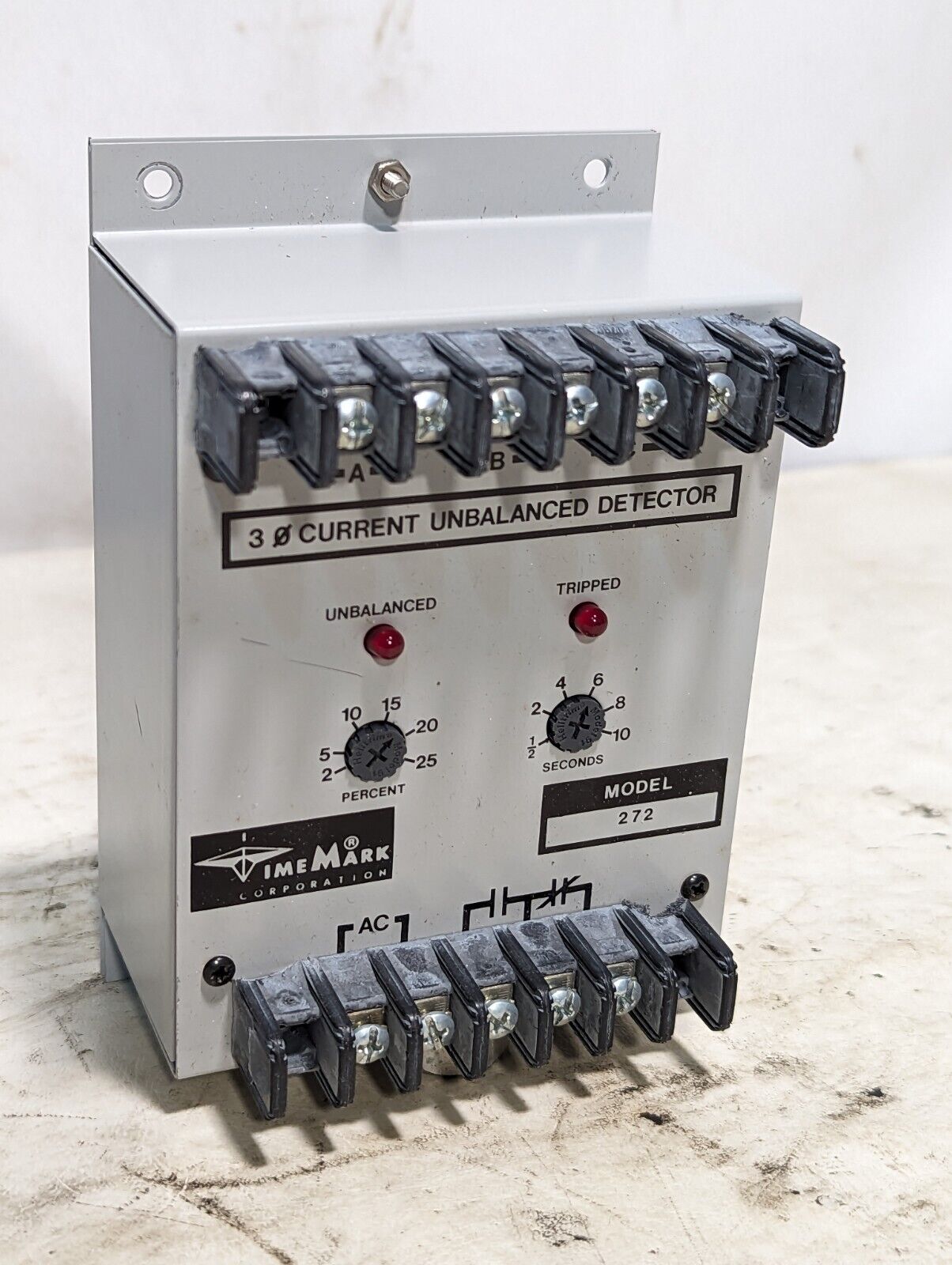 TimeMark 272 3 phase current unbalanced detector, 2-25 percent, 120VAC input