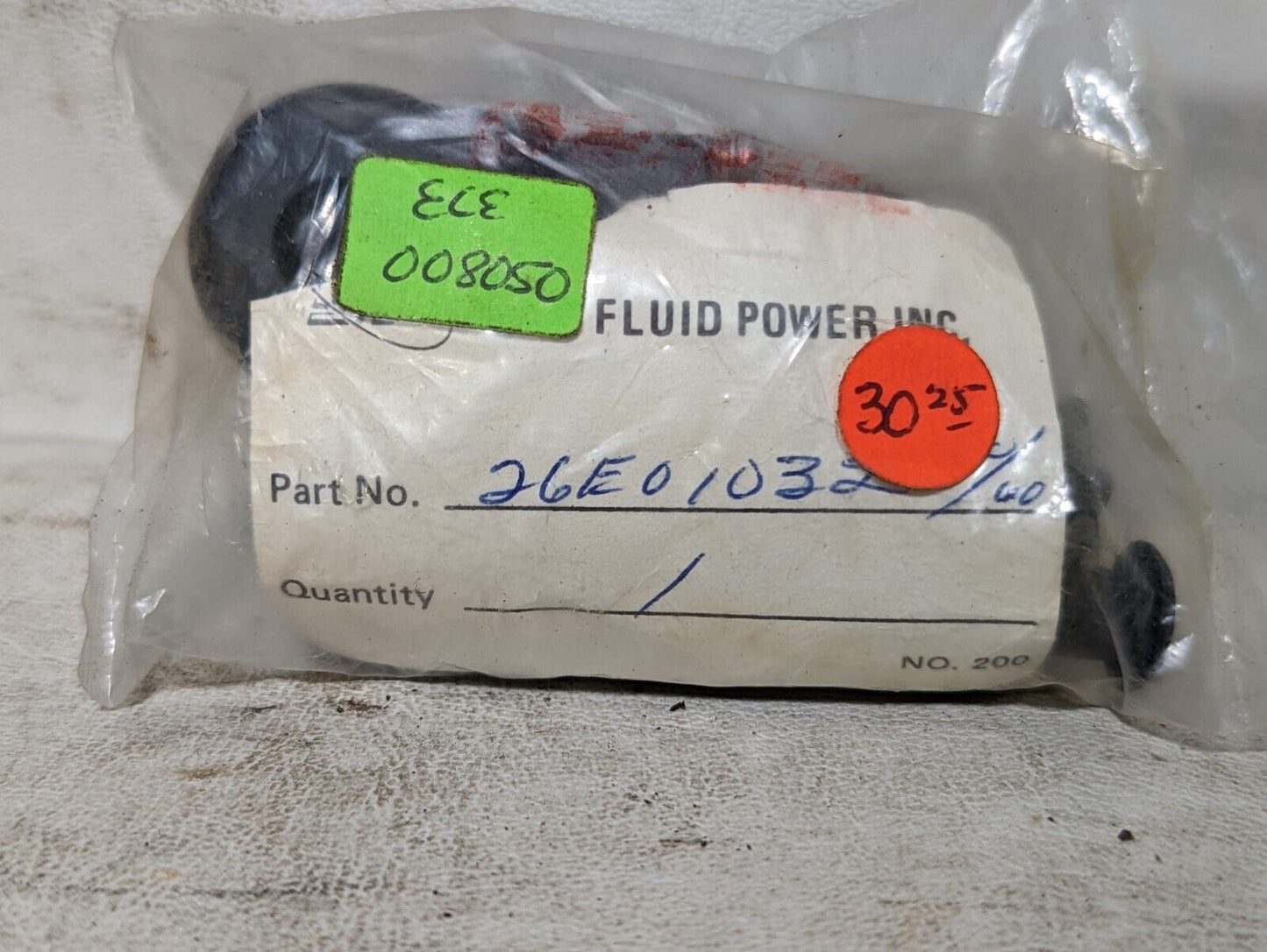 Lot of 2 ISI Fluid Power 26E01032 with parts: one sealed, one used/maybe broken