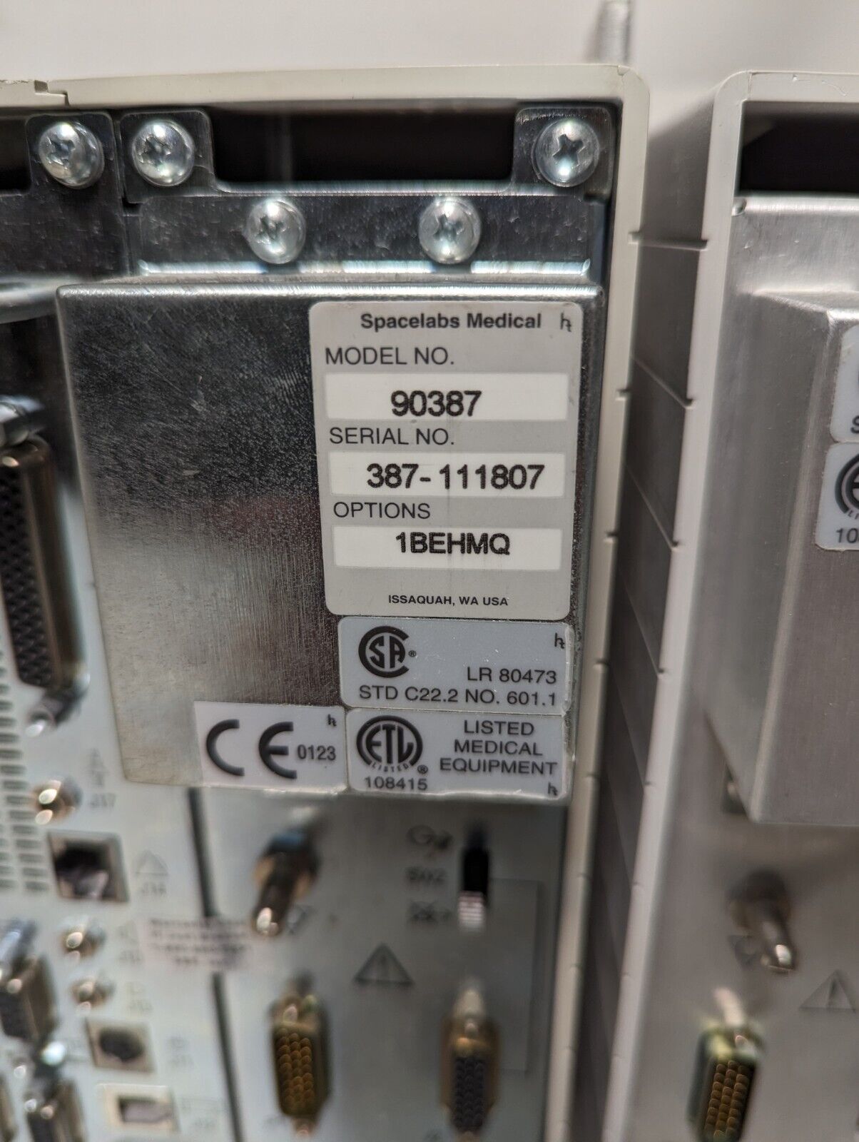 Spacelabs Medical Datex-Ohmeda 90387 with 90499 module rack for patient monitors