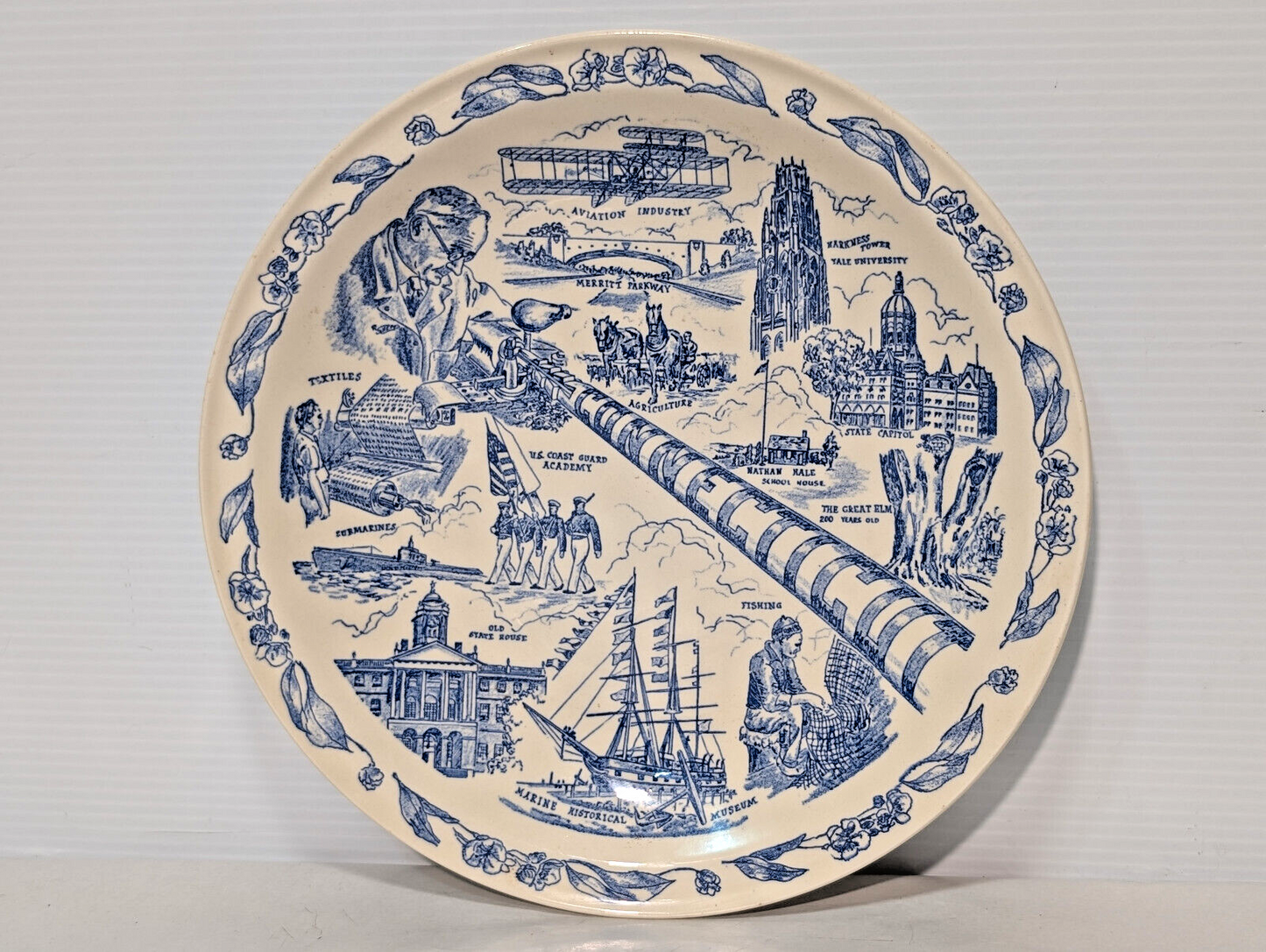 Vintage Vernon Kilns Hartford, Connecticut Souvenier Collector Plate 1930s