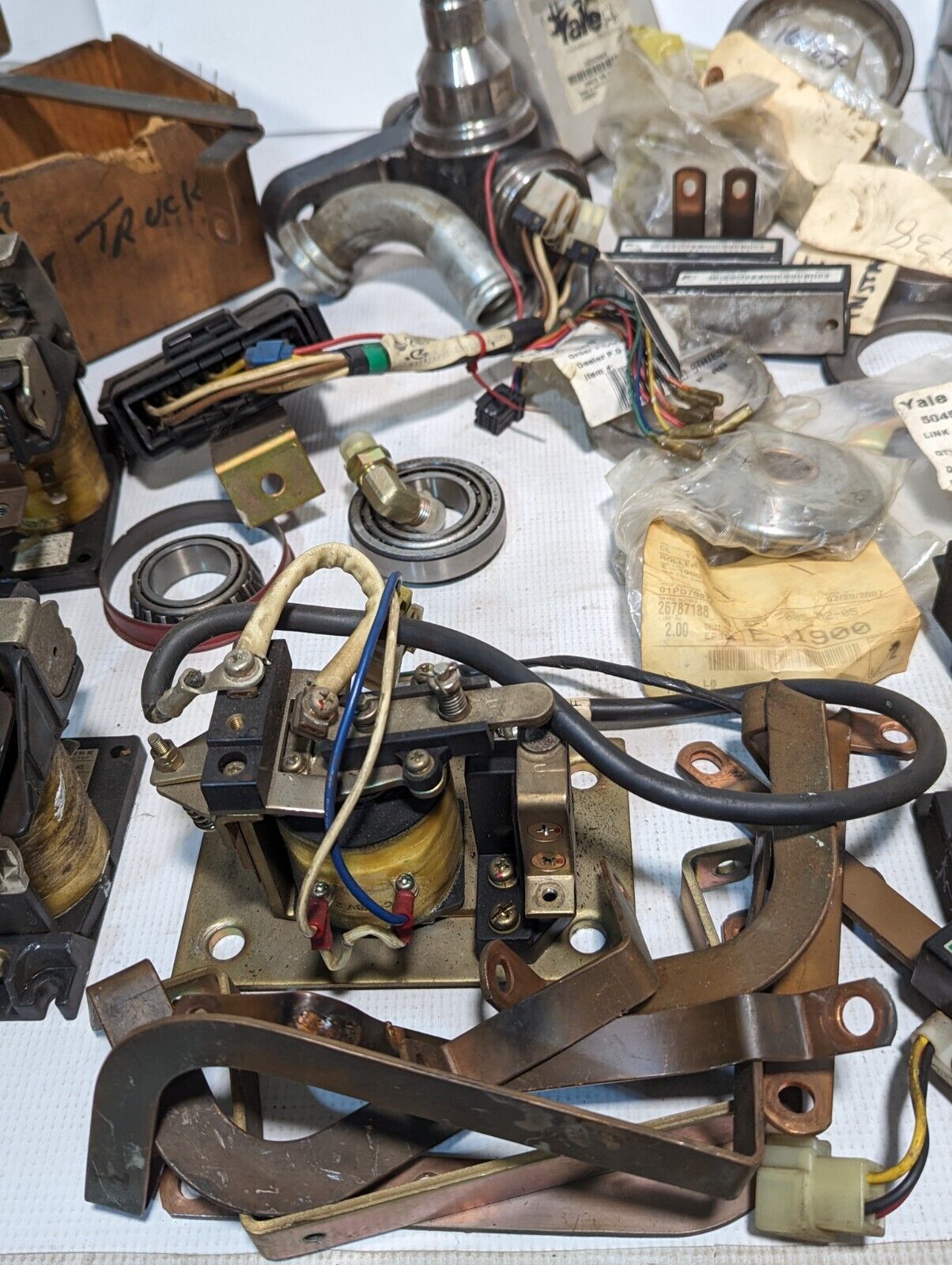 Large lot of Nissan forklift parts as pictured