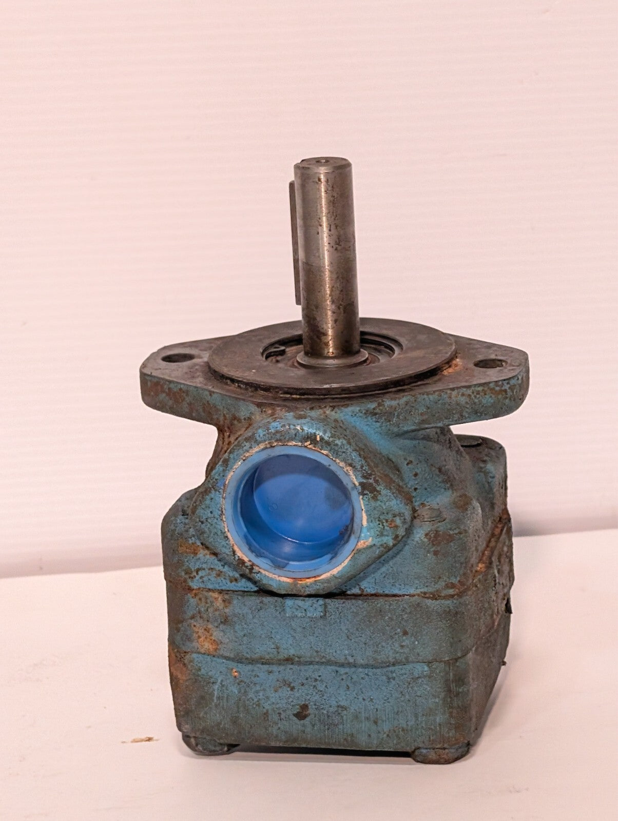 Vickers 372639-3 V20-1P8P-1C-11 Fixed Displacement Hydraulic Vane Pump