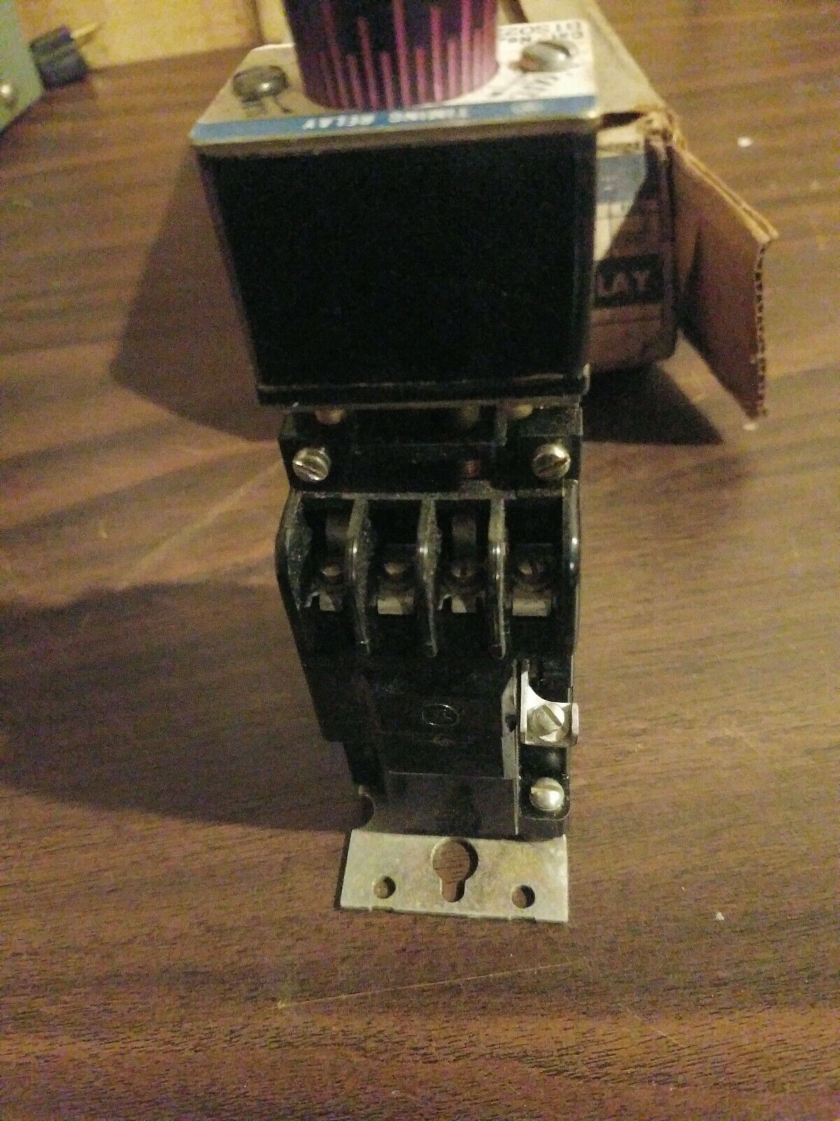 Westinghouse BTS022A timing relay, 300VAC, 10 amps, poles 2N0-2NC, coil 115-120V