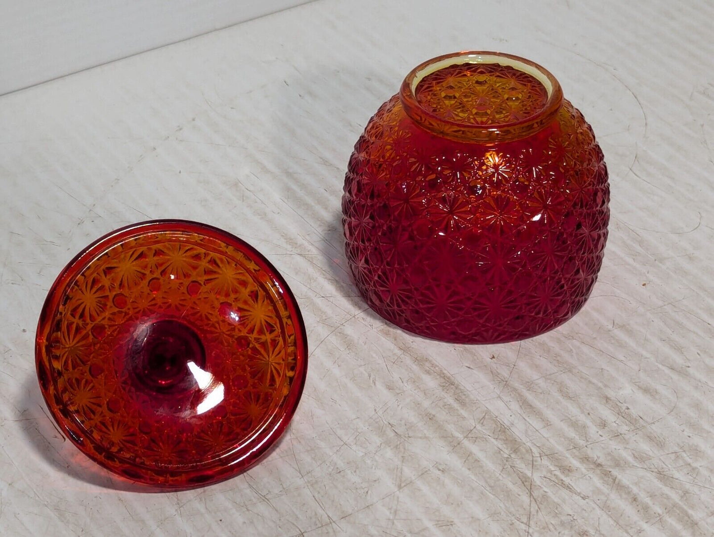 Vintage LE Smith Daisy & Button Amberina Glass With Lid Candy Bowl - Free Ship