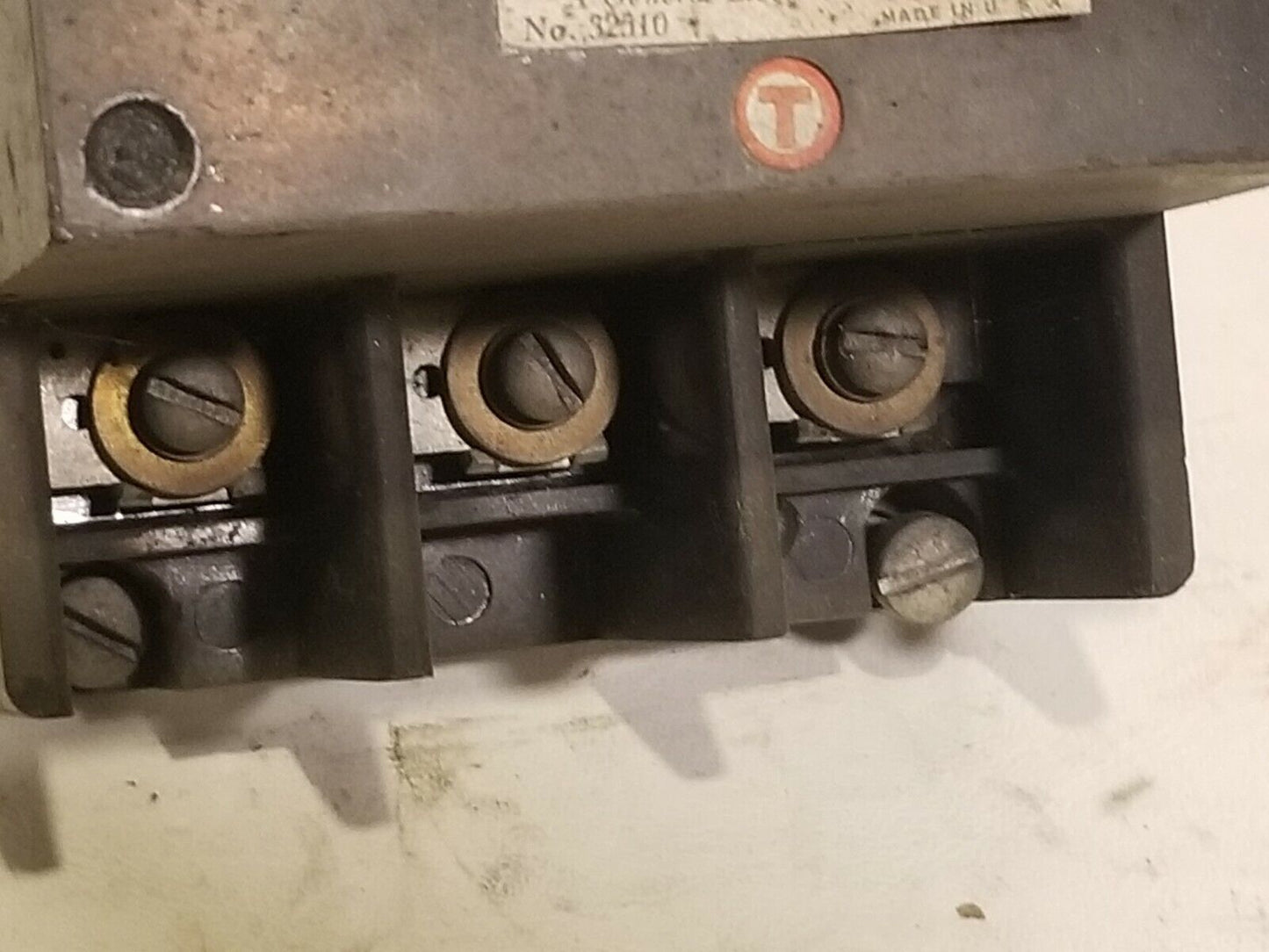 Trumbull AT35015 315 circuit breaker, 15 amps, 3 poles, 240 VAC, used