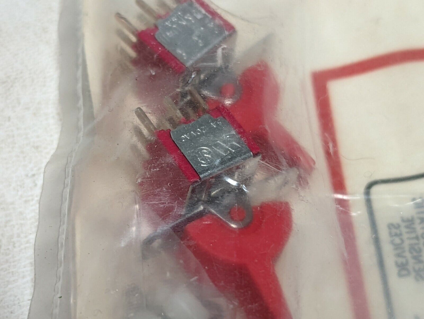 2 C&K Components U411J2Z3QE3 rocker switch, 4PDT QuickConn. Lever 5A 250VAC 28V