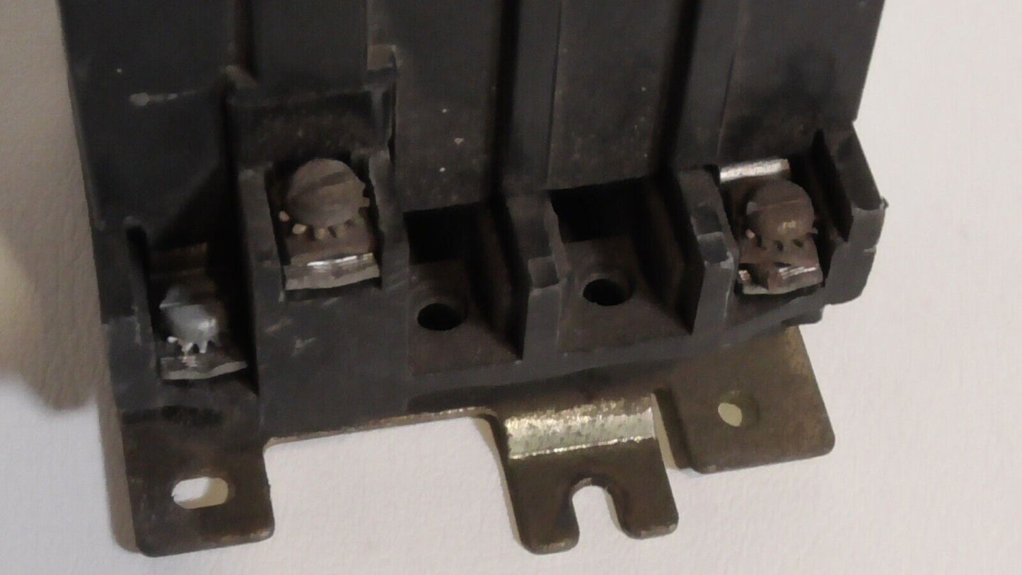 Square D 8502-A0-15 B 265375 CN Control Relay Size 00, Coil 220-240V