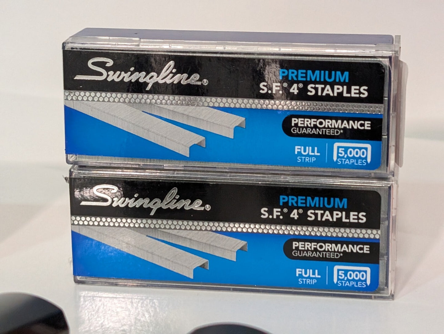 Staples Staplers Removers and Standard Staples, see photos