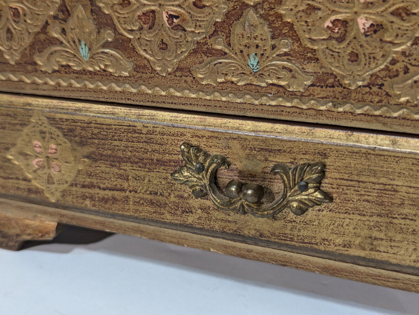 Vintage 1960s Gold Florentine Royal Sealy Wooden Drawer Chest Mirror Jewelry Box