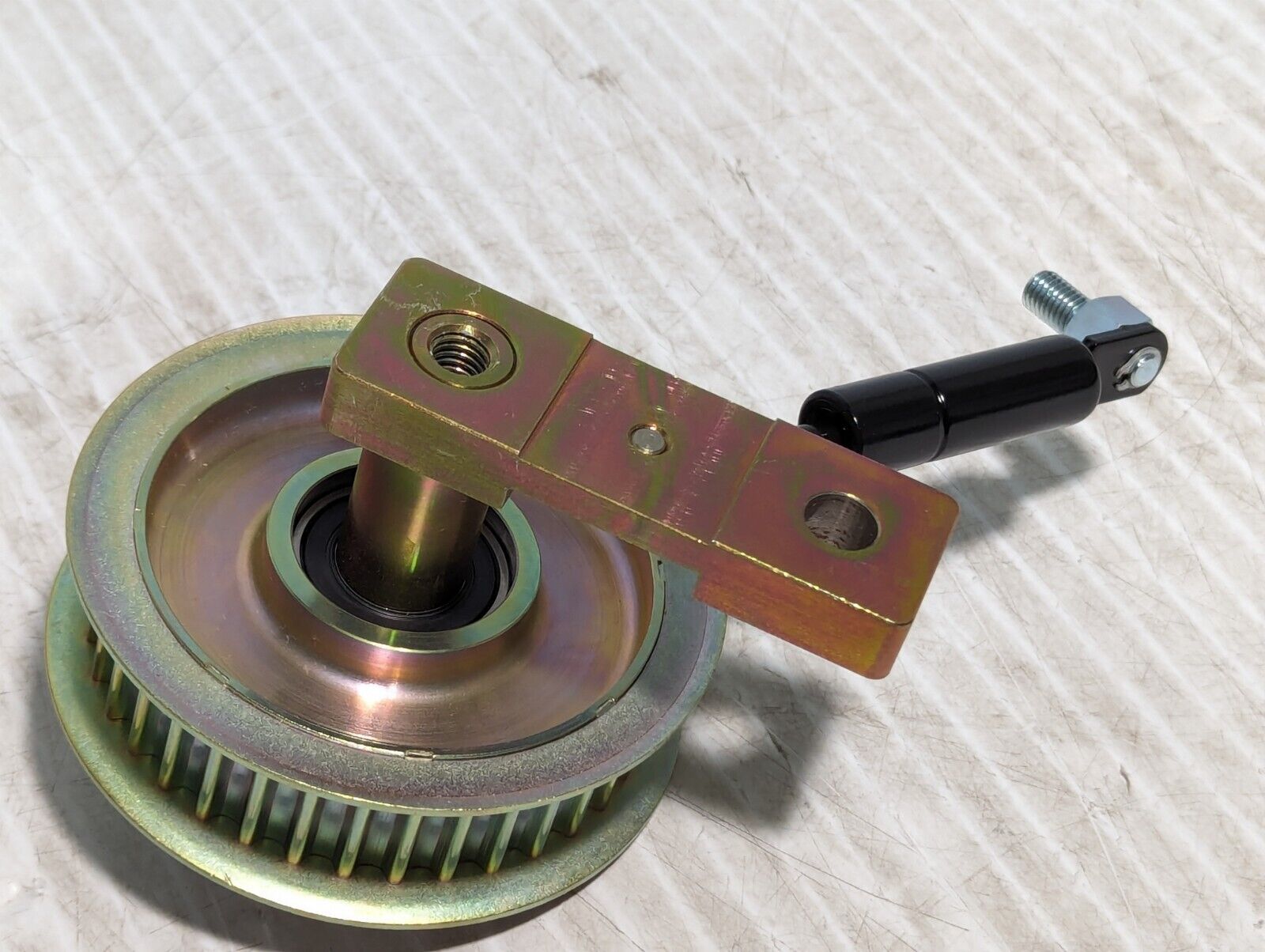 Synchronous Tensioner Assembly 141K407G01 - Free Shipping