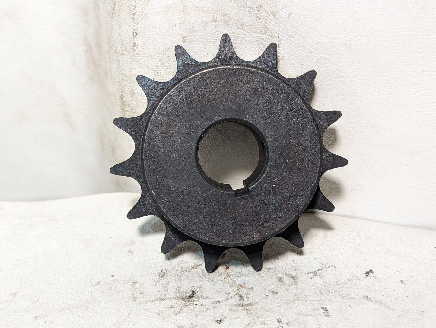 Martin 50BS15 7/8 bored to size sprocket, 50 / 5/8 in, 0.8750 in Bore, 15 Teeth