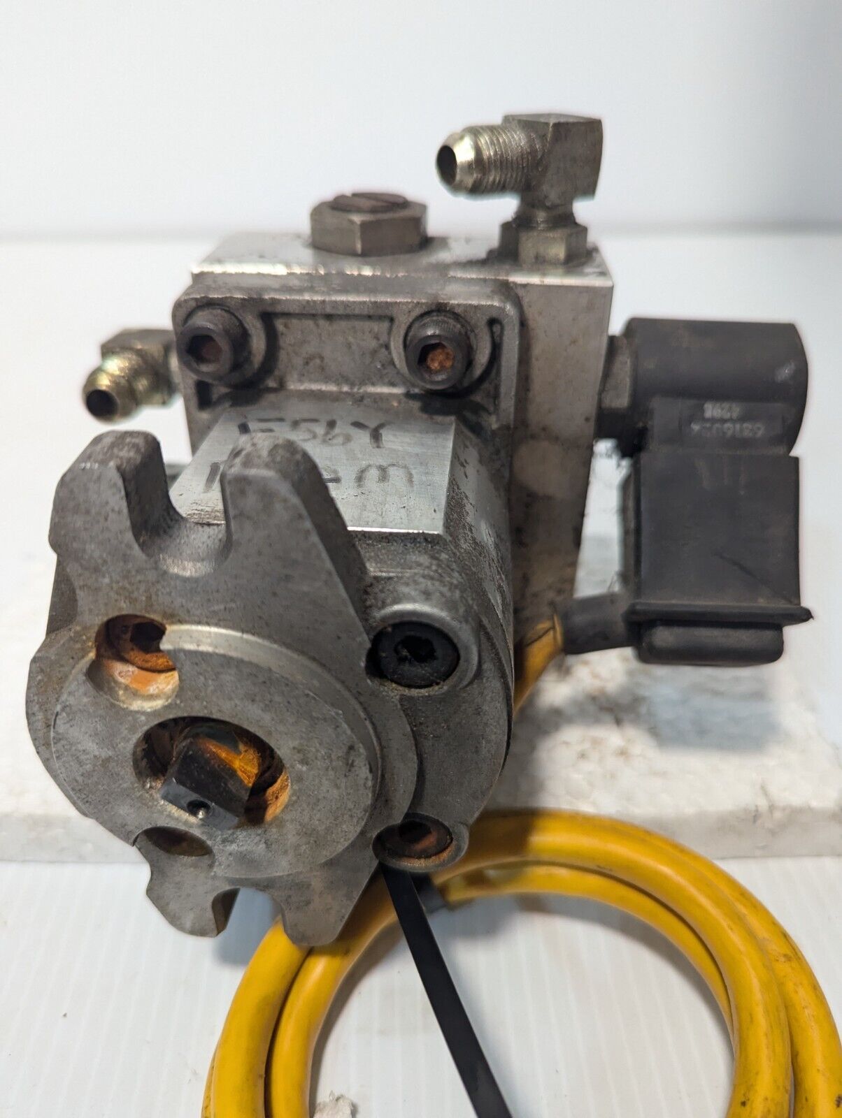 Vestil 02812P7063 B6 Hydraulic Motor F56Y FRAM - Free Shipping