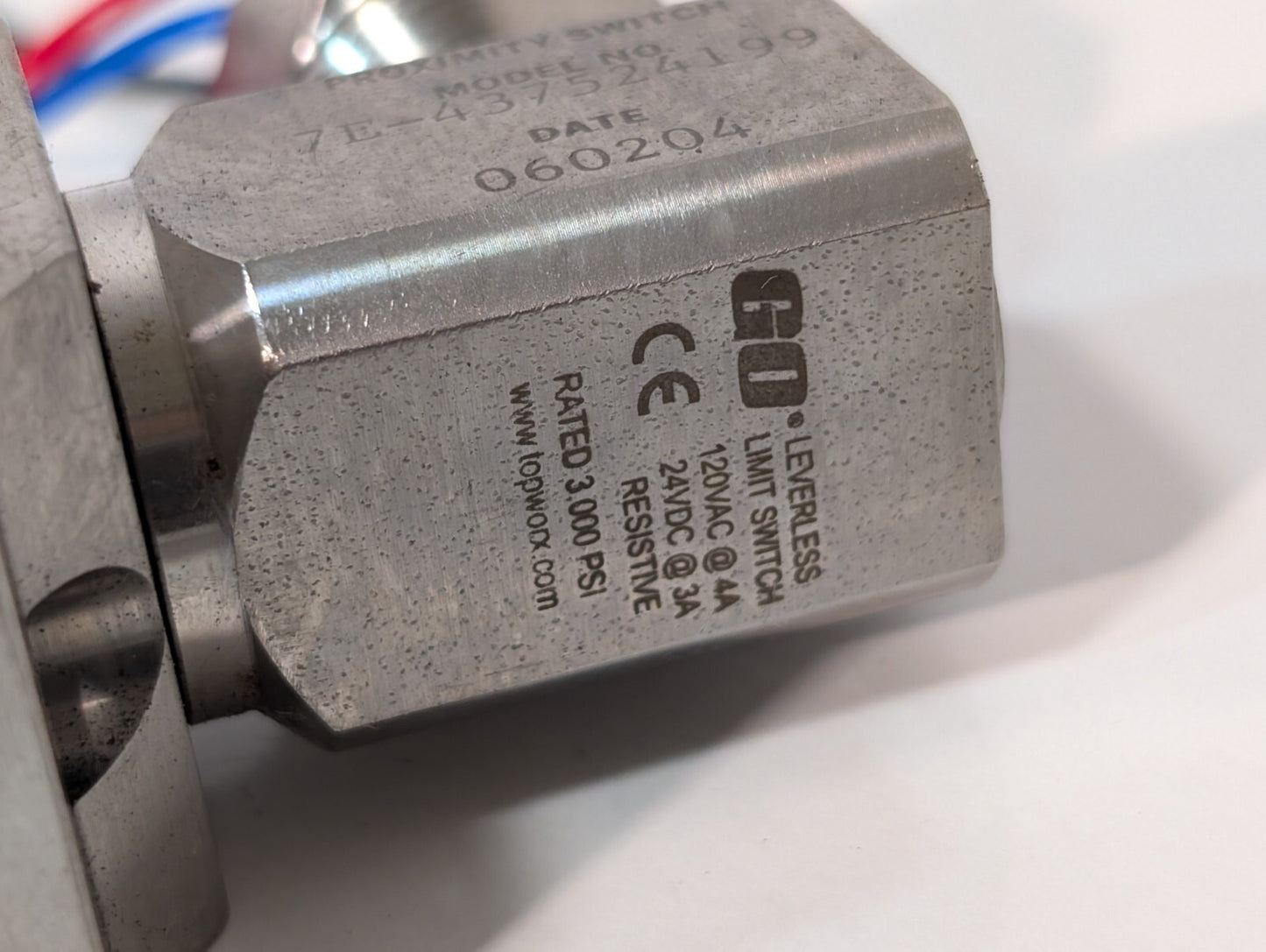 TopWorx 7E-437524199 Go Switch Leverless Dry Contact Proximity Sensor