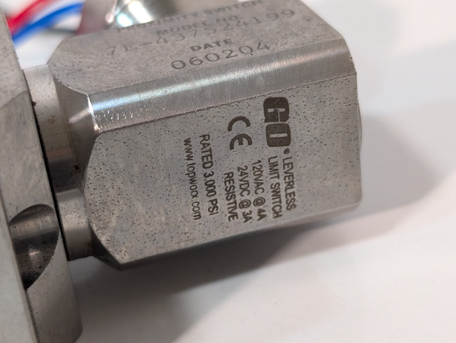 TopWorx 7E-437524199 Go Switch Leverless Dry Contact Proximity Sensor