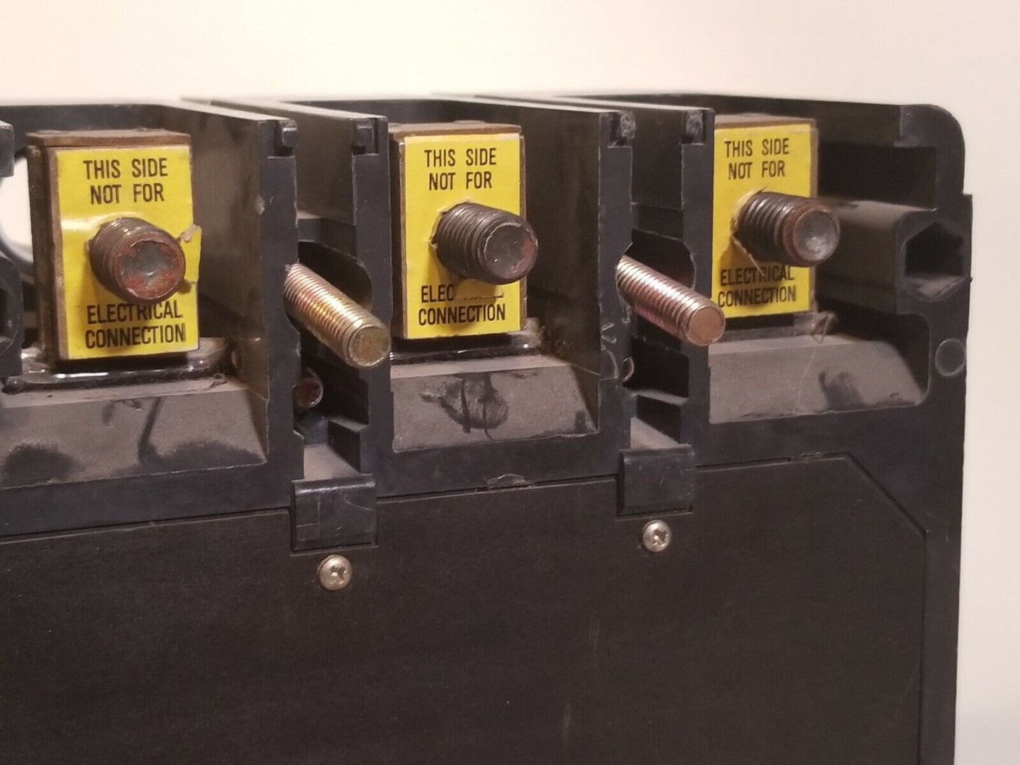 Westinghouse Motor Circuit Protector Series C HMCP400J5 3Pole 400A 600VAC 250VDC