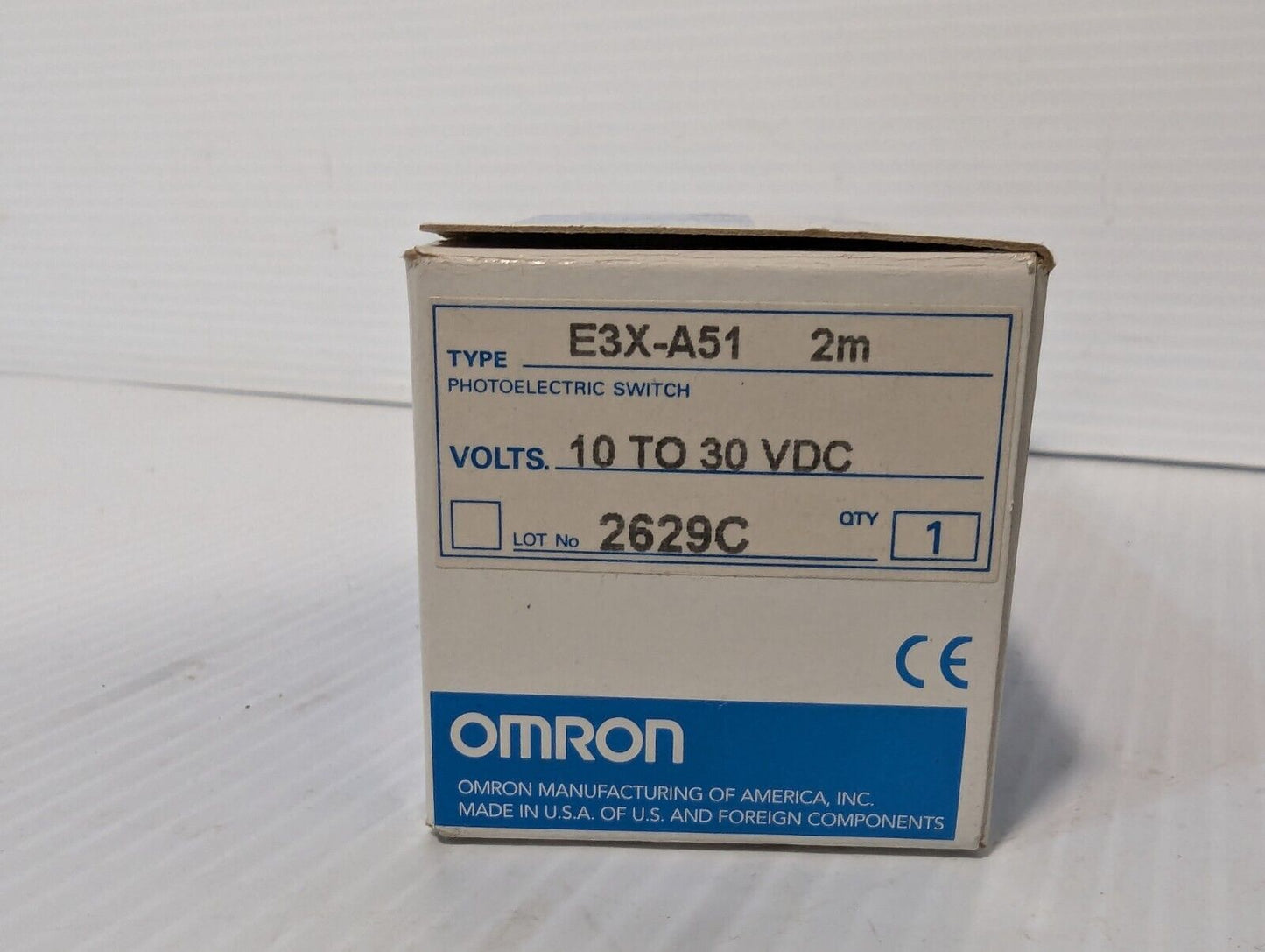 (Read) OMRON E3X-A51 PHOTOELECTRIC SENSOR 10-30VDC 2mm NIB-Free Shipping+Returns