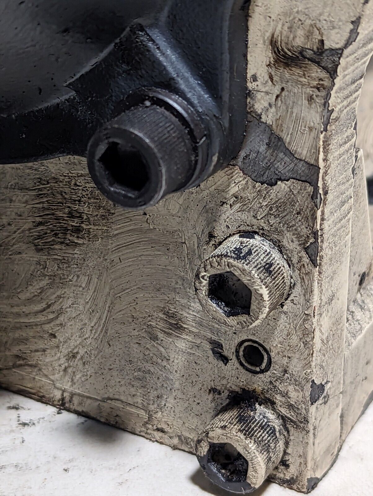 Unknown DC motor with Hub City 184 speed reducer, maybe Fincor 5009324 variable
