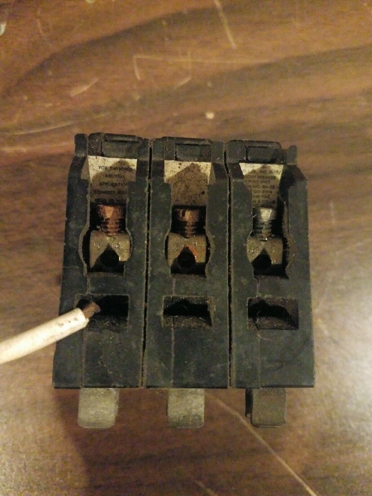 Square D QO-SWN 320, 20 Amp, 120/240VAC 3-pole circuit breaker