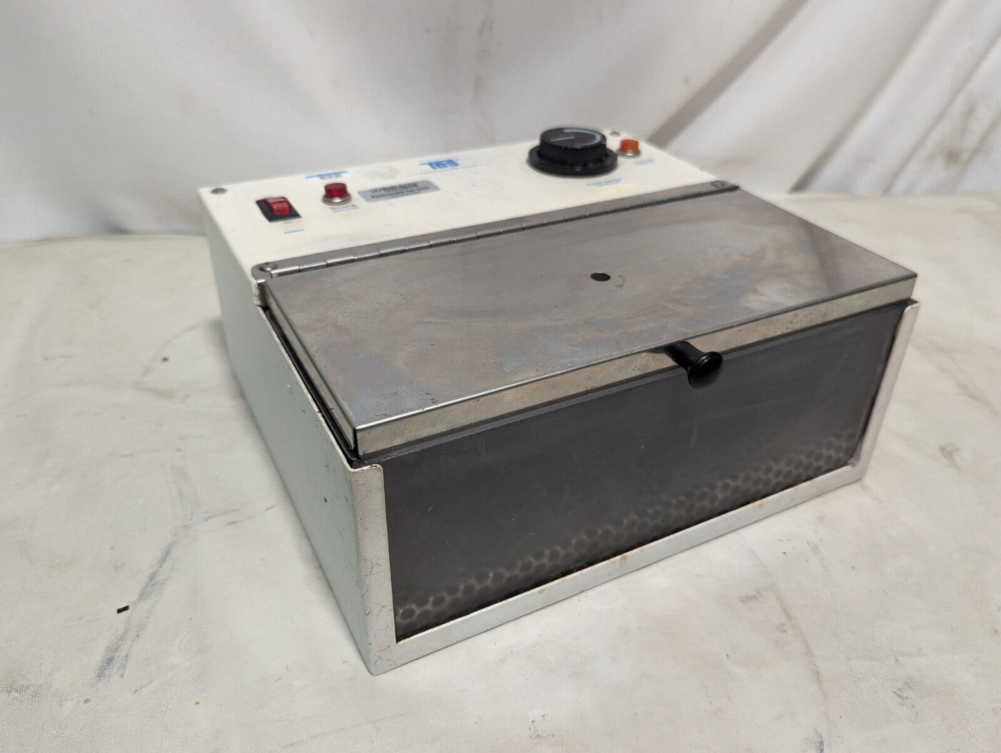 Triangle Biomedical Sciences TBS SD-II-120 slide dryer, small footprint