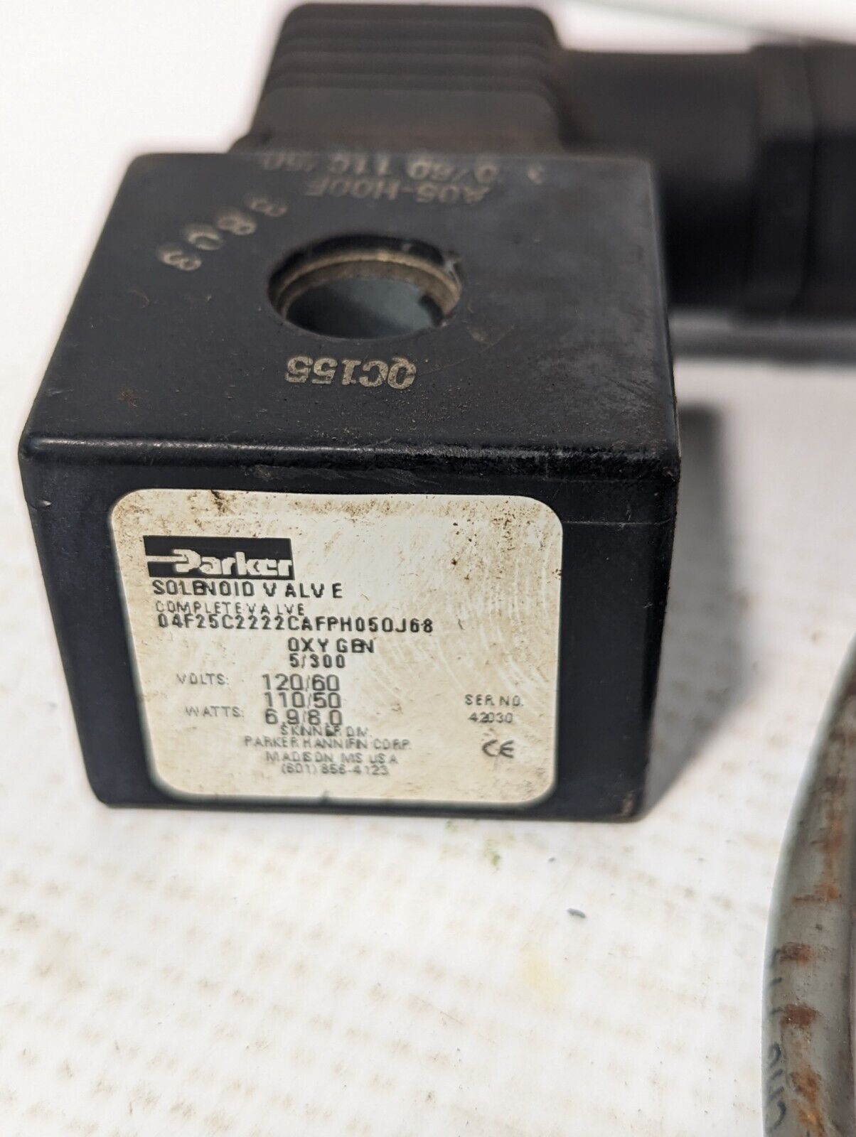 Parker 04F25C2222CAFPH05OJ68 Solenoid Valve, NPT 1/4", Orifice 11/32", 110/120v