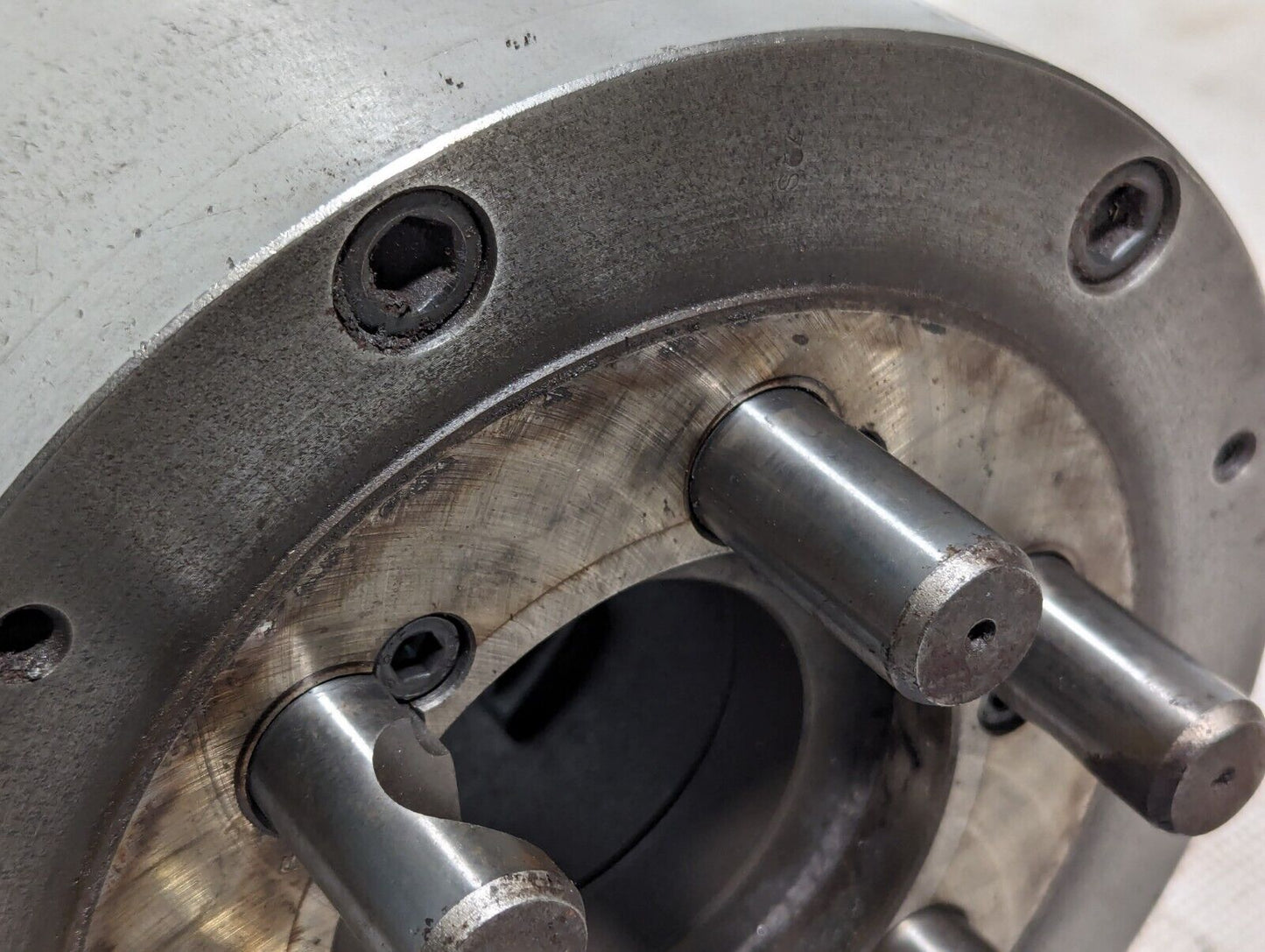 Toolmex 3-883-310P jaws and 10 inch 3-jaw chuck