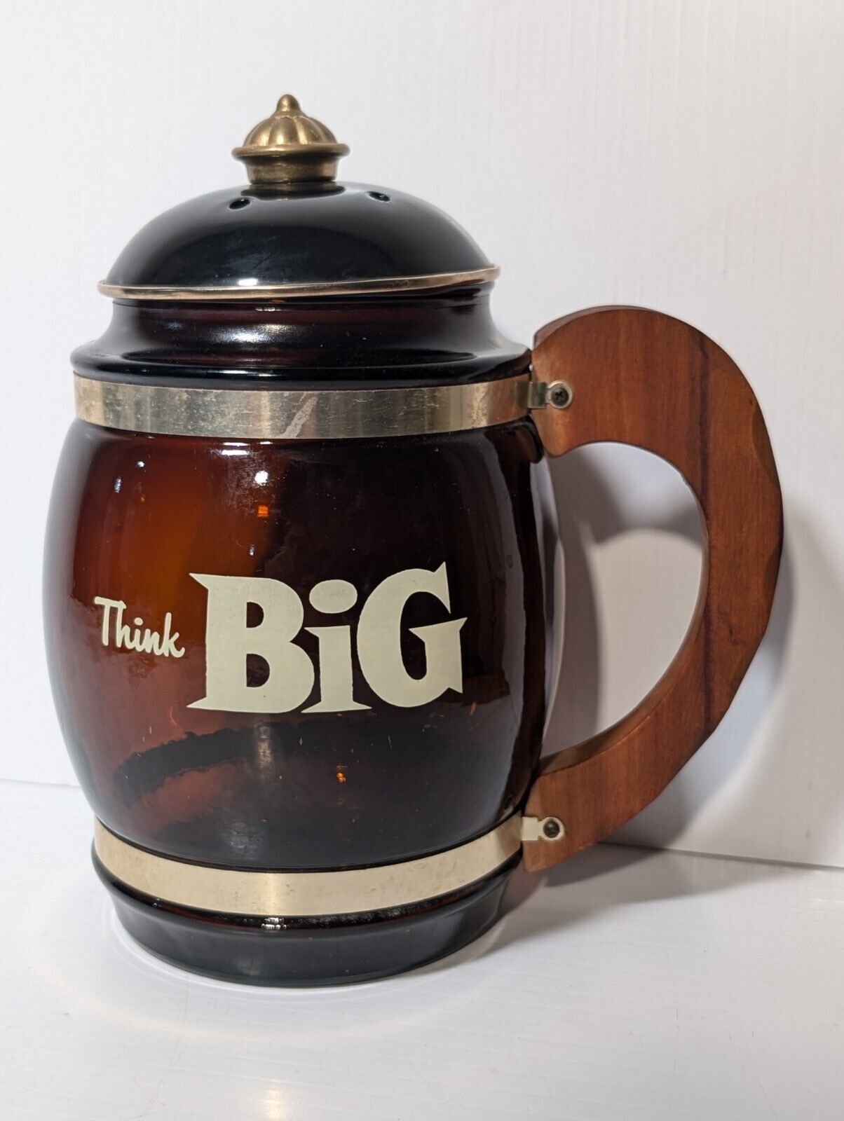 Vintage Siesta Ware "Think Big" Glass Barrel Mug Amber with Wooden Handle