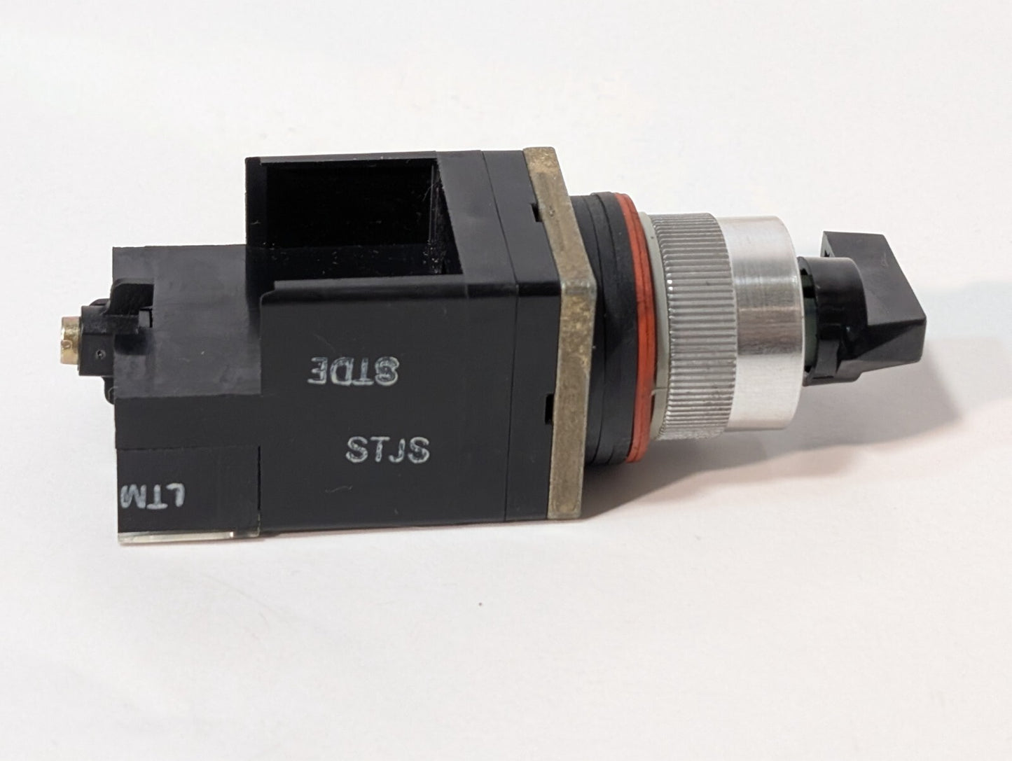 Allen Bradley 800MR-JX9B Ser. A 3 Pos Momentary Oil Tight Selector Switch