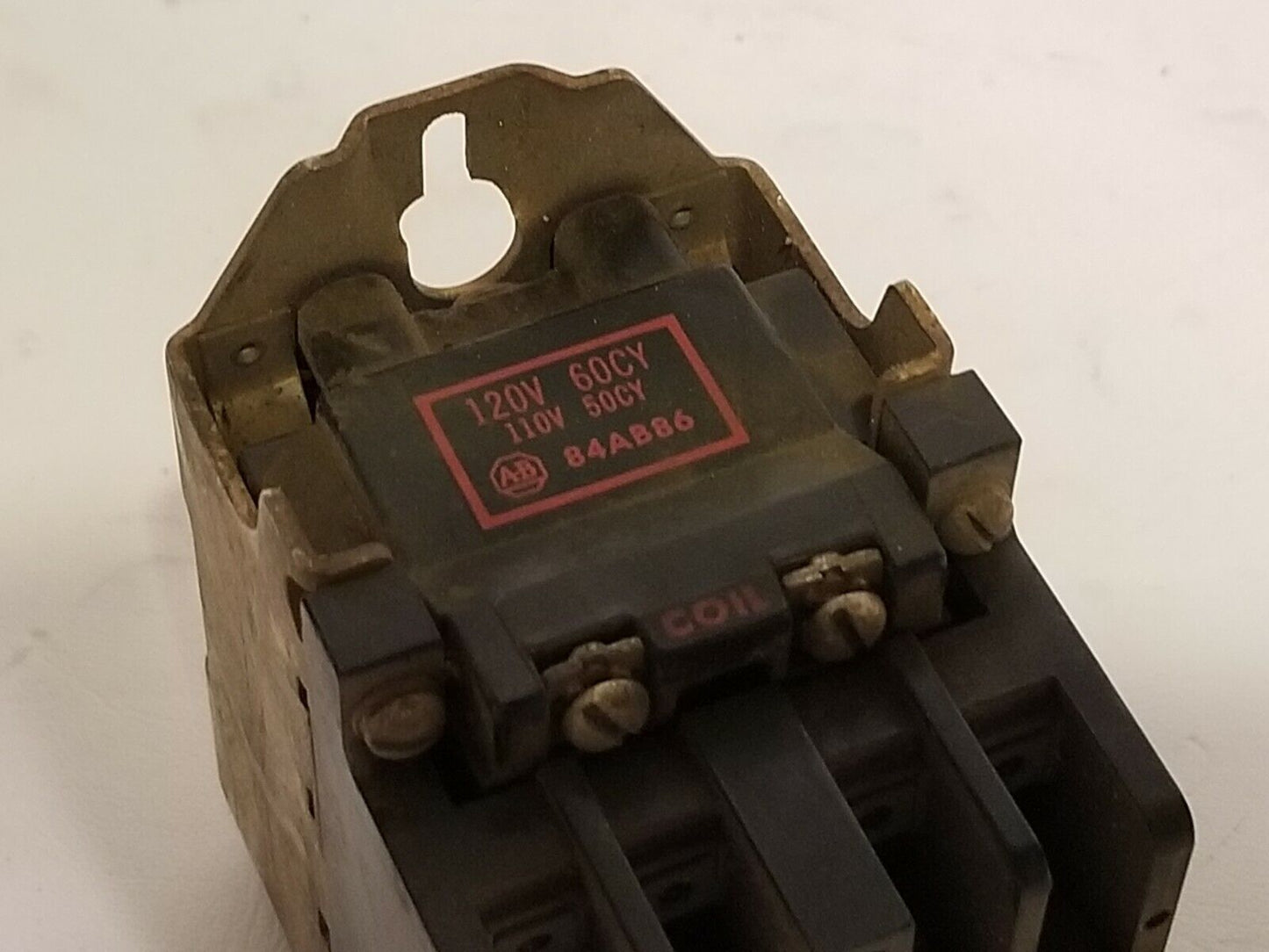 Allen Bradley 700-N400A1, Series B Type H AC Relay 84AB86 110/120V