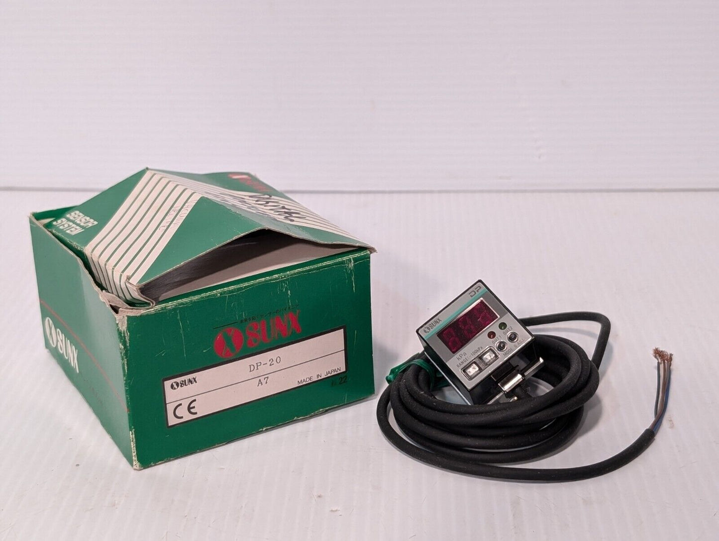 SunX DP-20 Digital Pressure Sensor, -100kPa, LED display-Free Shipping + Returns