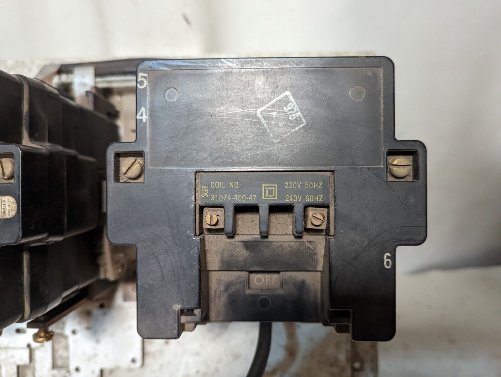 Square D 8736SE0-2, ser. A, NEMA sz 3, 220/240VAC, 30HP