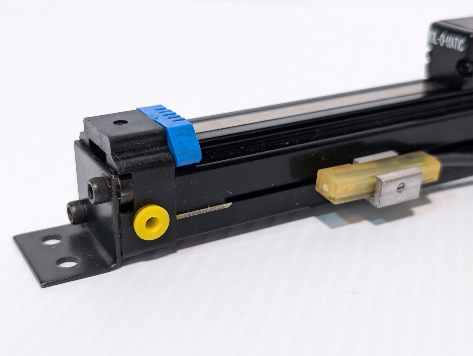 Tolomatic BC205 Pneumatic Band Cylinder, Bore: .50", Force: 16LBF, Load: 5LB