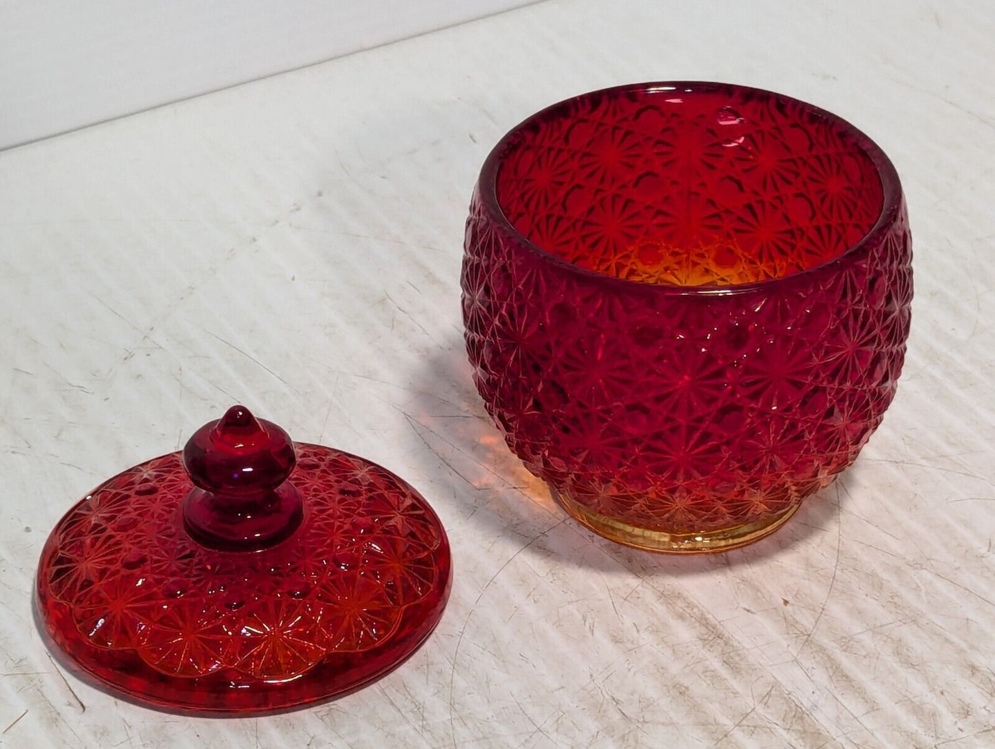 Vintage LE Smith Daisy & Button Amberina Glass With Lid Candy Bowl - Free Ship