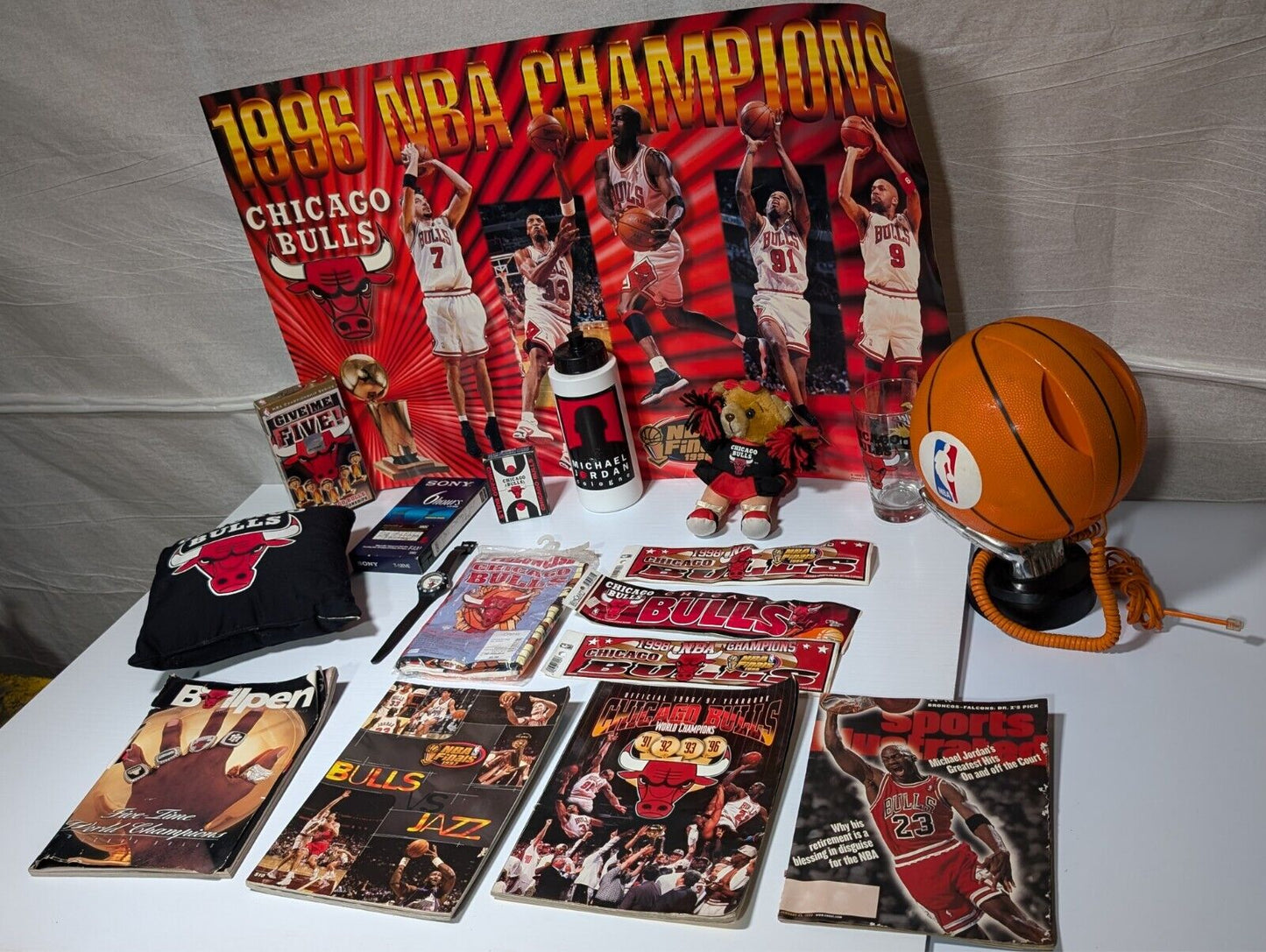 18 Pieces 1996-1998 Michael Jordan Chicago Bulls Championship Memorabilia