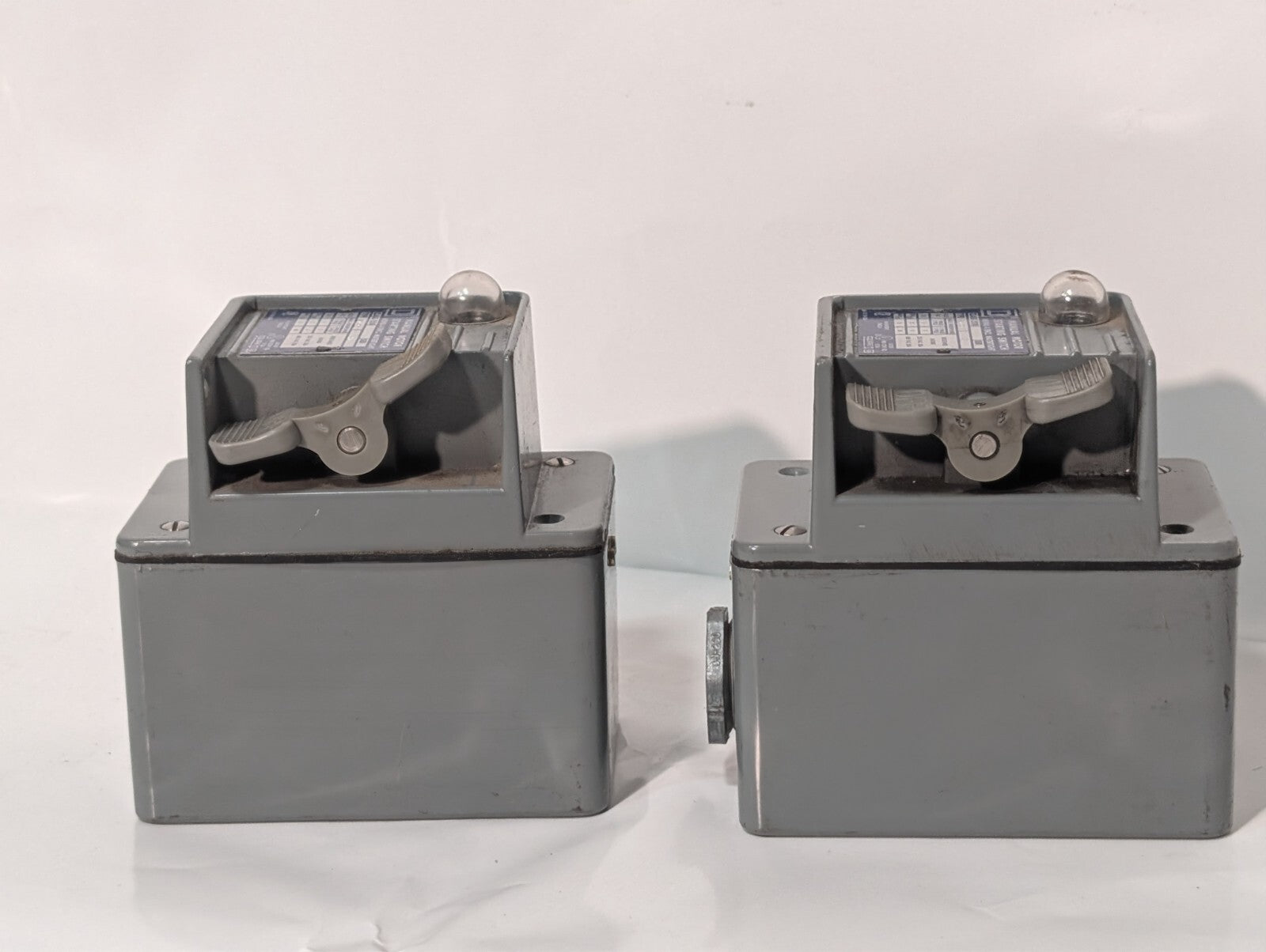 Square D 2510 KW-2C HW MANUAL MOTOR STARTING SWITCH 600 V 30 A 10 HP