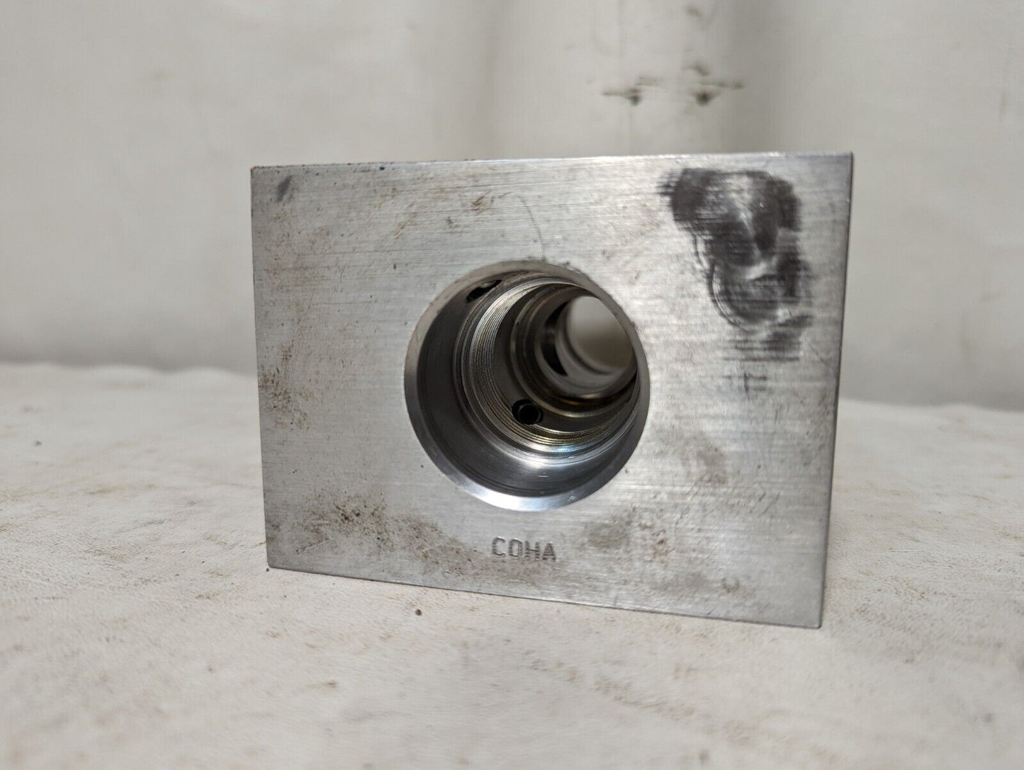 Sun Hydraulics 4150-784-004, possibly 4160-784-004 steel body for Y-assembly