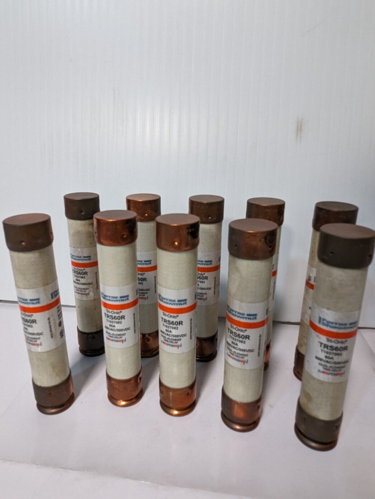 Lot of 5 Shawmut TRS60R, Dual Element Time-Delay Fuse, 60A, 600Vac, 300Vdc