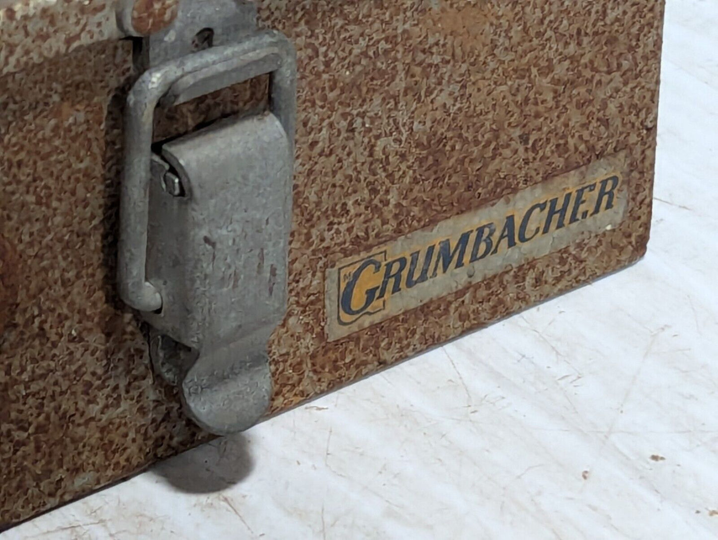 Vintage Grumbacher Artist Metal Travel Case for Oil Color Set - Free Shipping