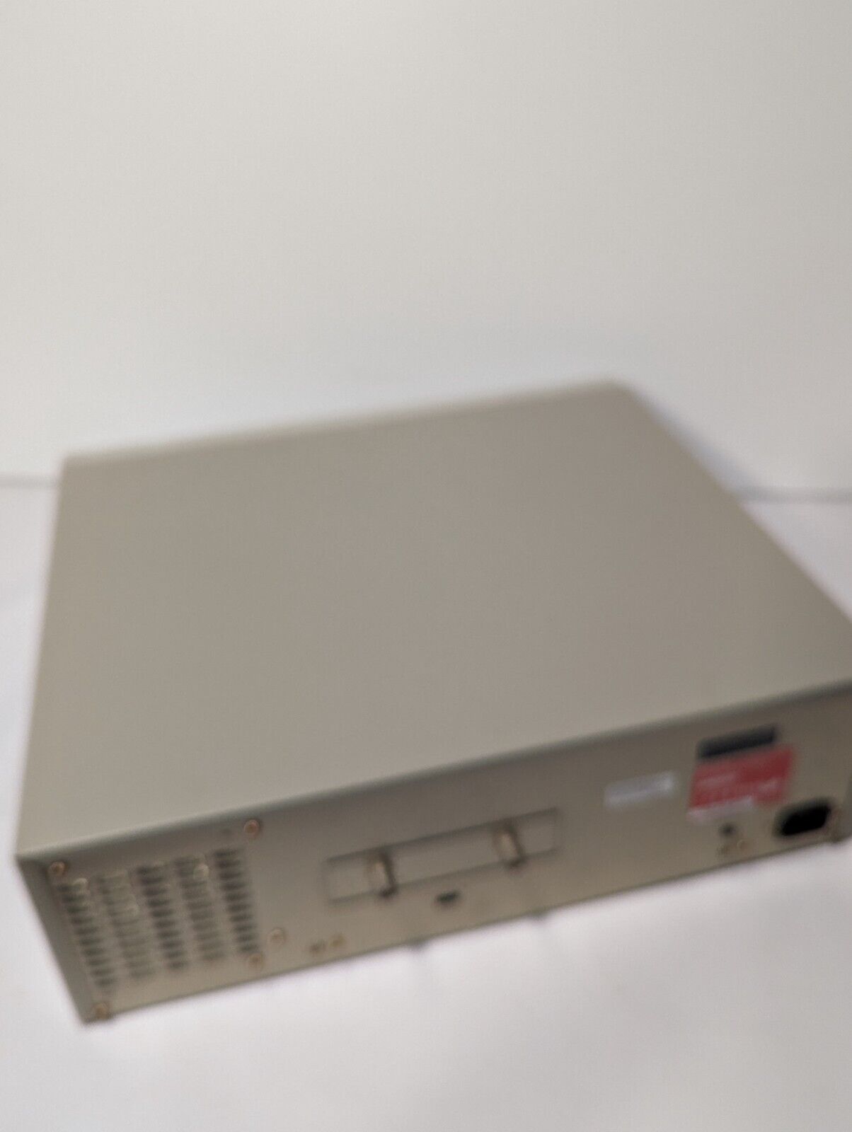 Sony UP-910CE Video Graphic Printer, 200-240vac, 1.3A Max, Series UP-910