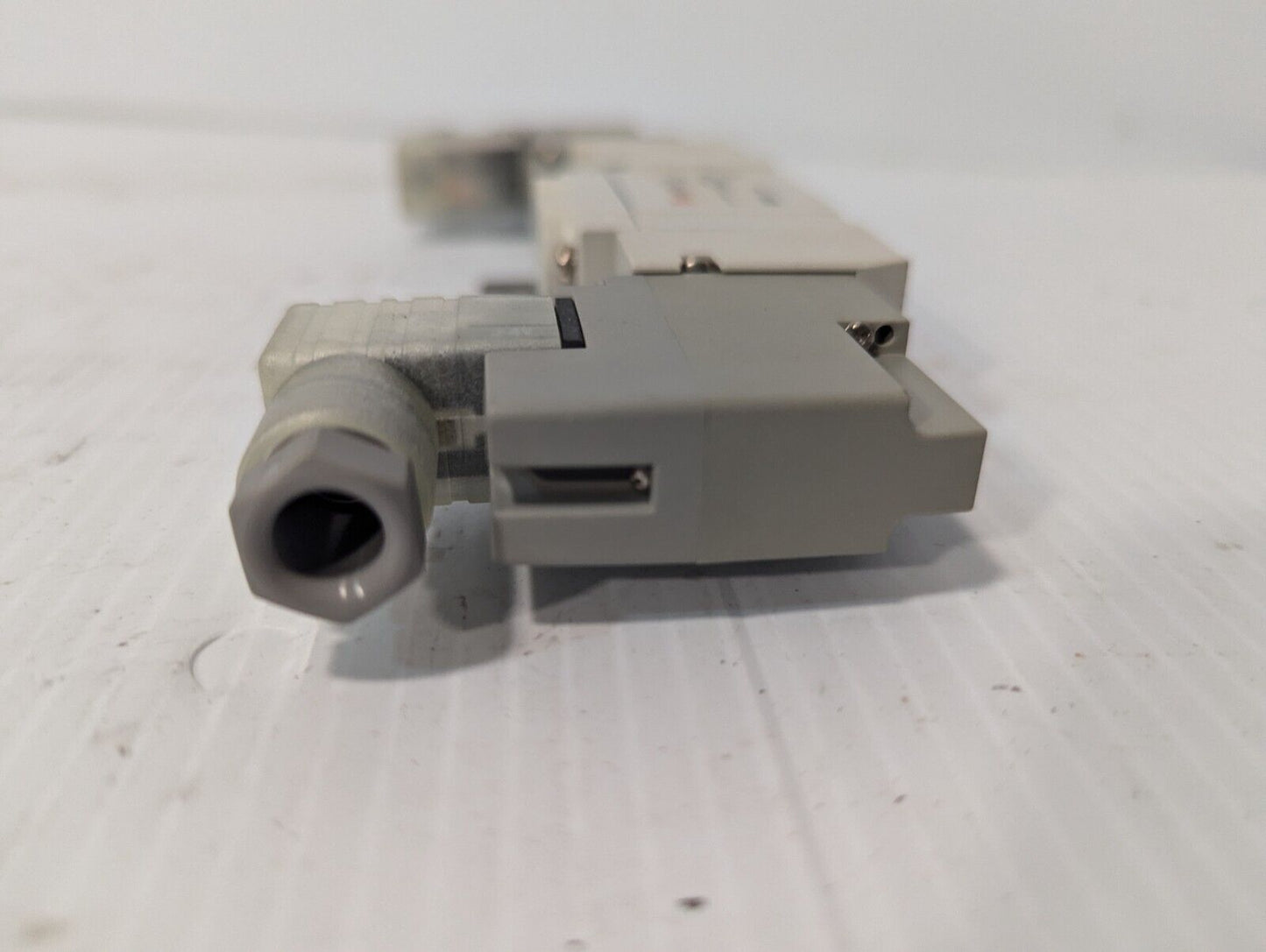 SMC SY7420-5DZ-02T-F2 single unit valve, TSY7JJ53, 0.2-0.7MPa - Free Shipping